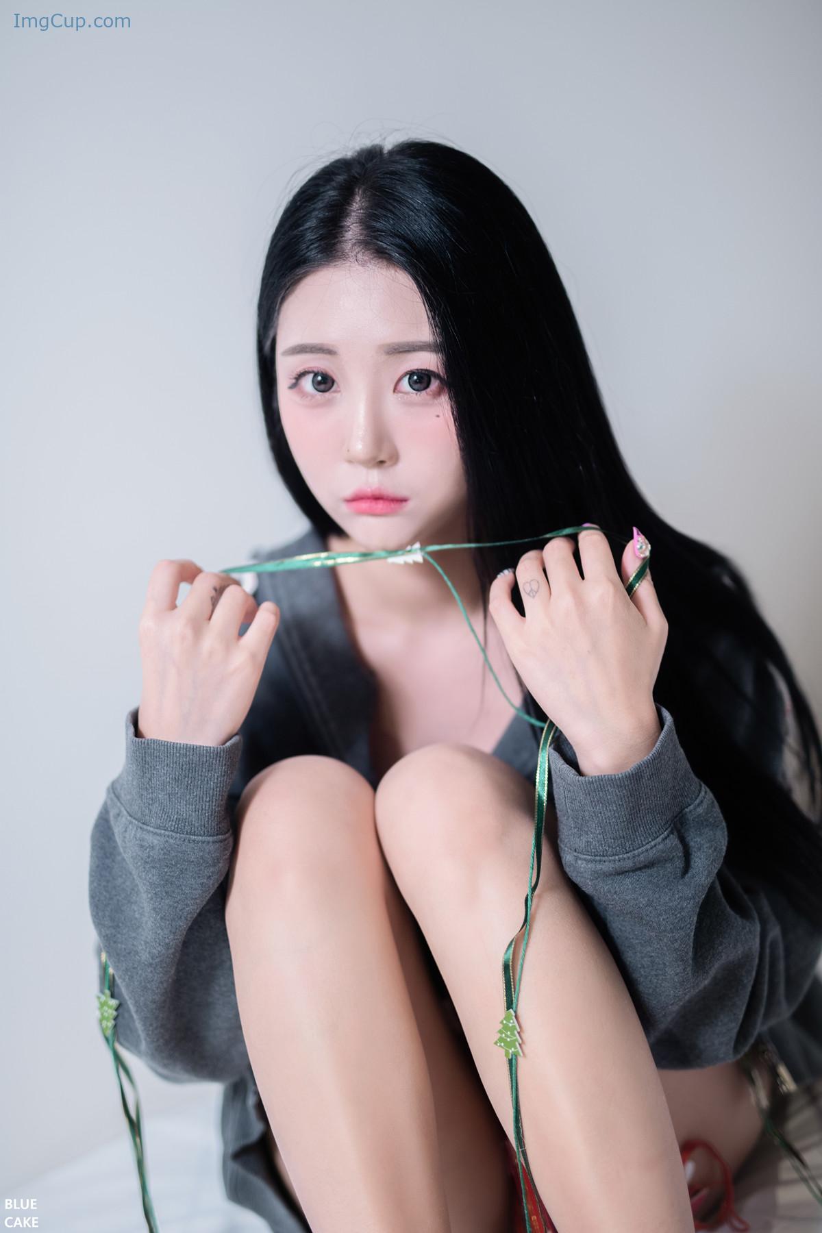 1729584225_61_Jeong-Bomi-정보미-BLUECAKE-‘Christmas-with-my-Bomi-Lover.jpg 1729584225 61 Jeong Bomi 정보미 BLUECAKE ‘Christmas with my Bomi Lover