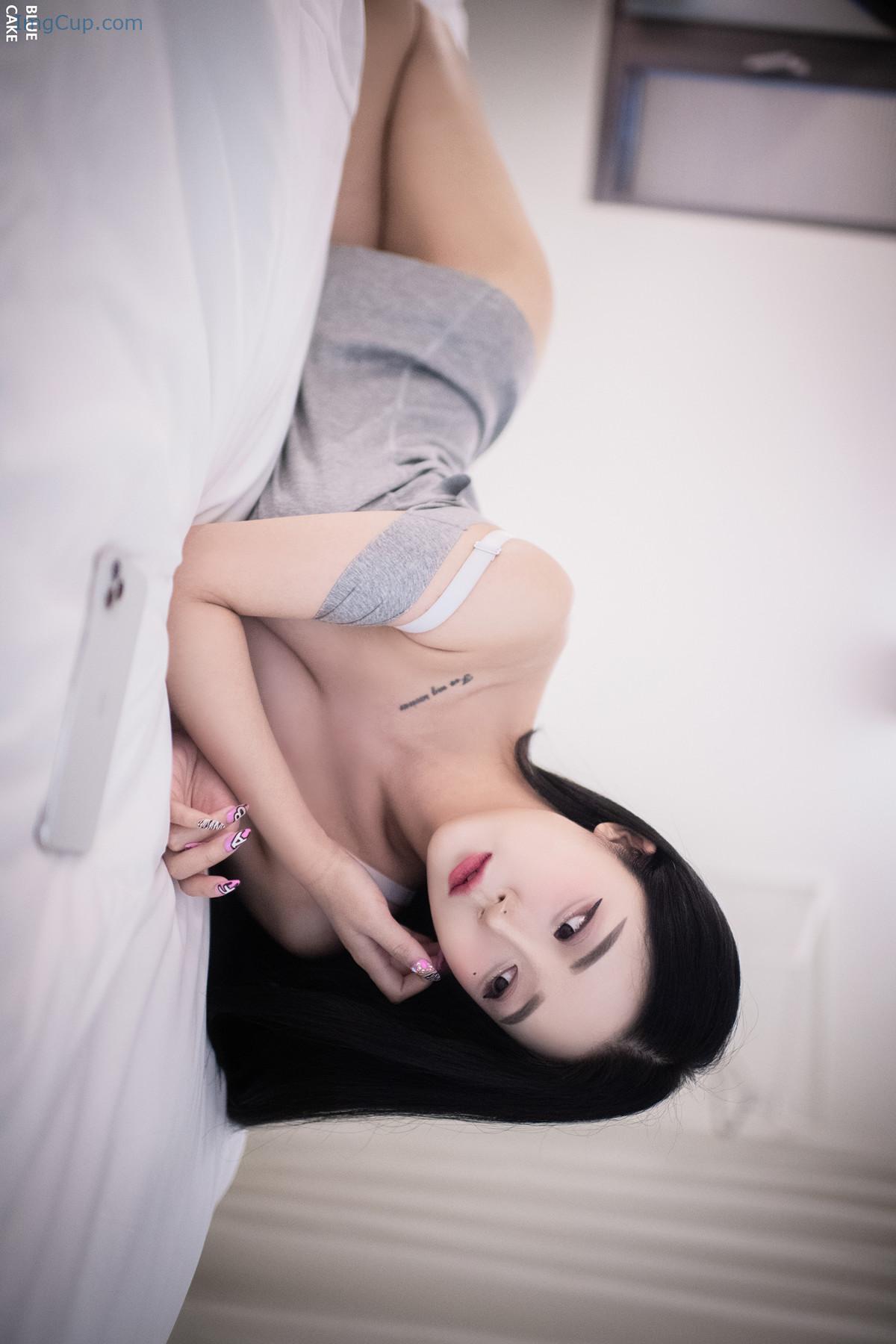 1729686003_782_Jeong-Bomi-정보미-BLUECAKE-‘Christmas-with-my-Bomi-Lover.jpg 1729686003 782 Jeong Bomi 정보미 BLUECAKE ‘Christmas with my Bomi Lover