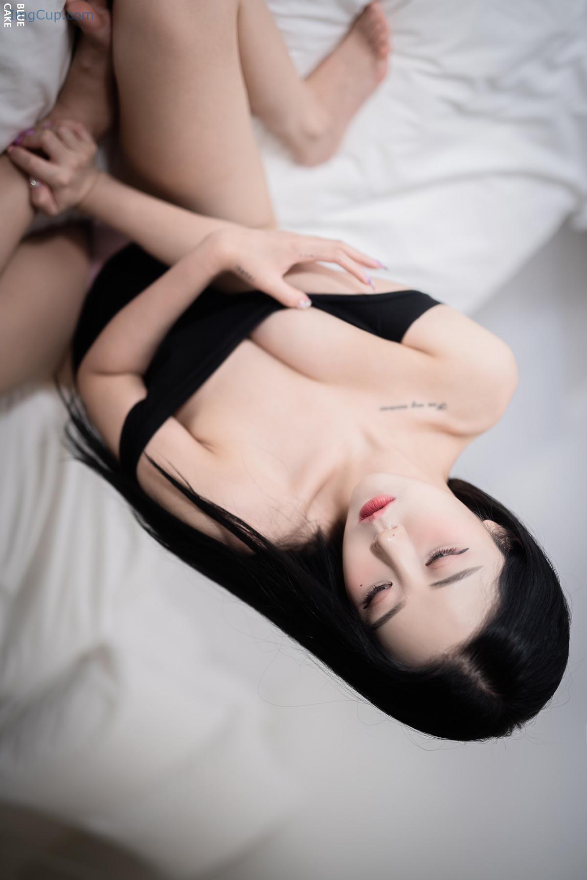 1729686029_28_Jeong-Bomi-정보미-BLUECAKE-‘Christmas-with-my-Bomi-Lover.jpg 1729686029 28 Jeong Bomi 정보미 BLUECAKE ‘Christmas with my Bomi Lover