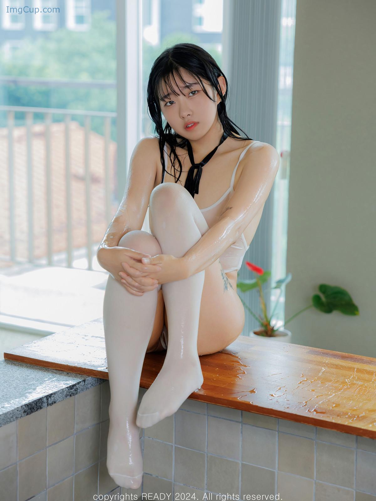 1729707702_44_Sonson-손손-Ready-Photobook-Vol01-‘Sonson-Debut-Set02.jpg 1729707702 44 Sonson 손손 Ready Photobook Vol01 ‘Sonson Debut Set02