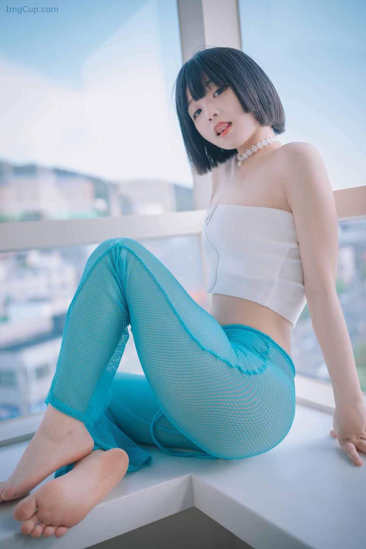 1729845634_290_Jeong-Jenny-정제니-DJAWA-‘A-Drowsy-Day-Set01.jpg 1729845634 290 Jeong Jenny 정제니 DJAWA ‘A Drowsy Day Set01