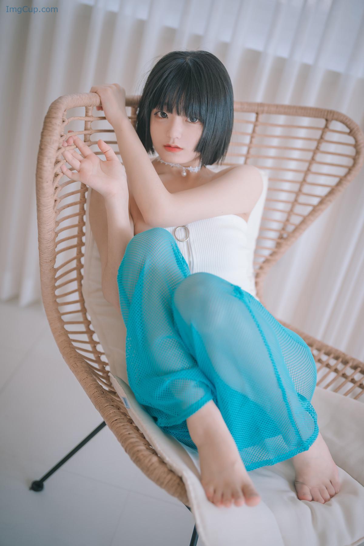 1729845639_173_Jeong-Jenny-정제니-DJAWA-‘A-Drowsy-Day-Set01.jpg 1729845639 173 Jeong Jenny 정제니 DJAWA ‘A Drowsy Day Set01