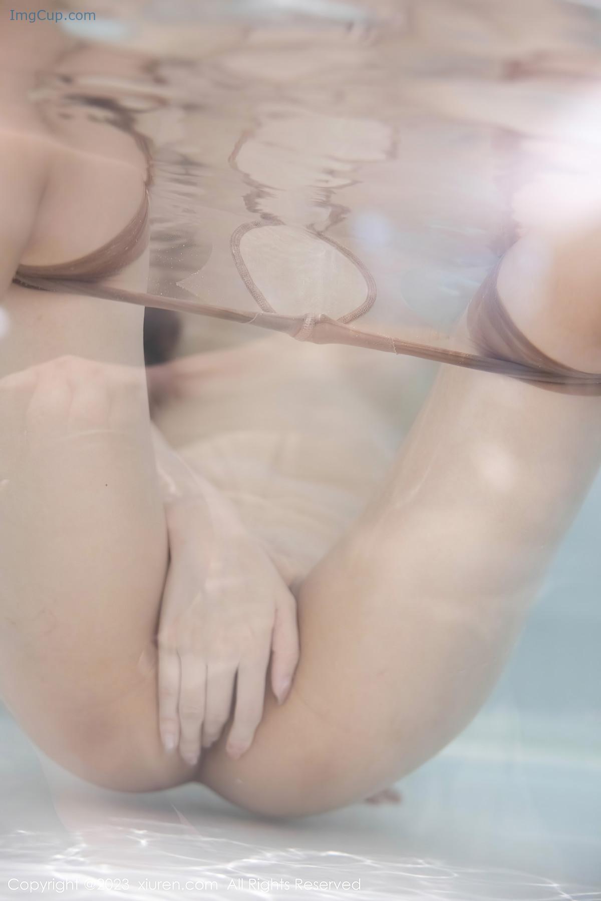 1729903864_551_XiuRen秀人网-NO7503-绮里嘉ula.jpg 1729903864 551 XiuRen秀人网 NO7503 绮里嘉ula