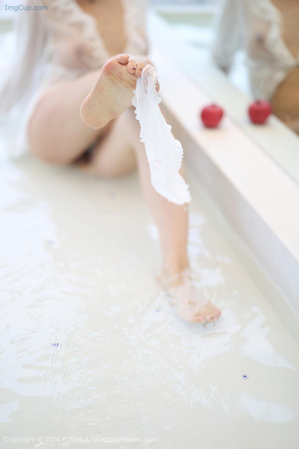 1729921996_901_Youmi尤蜜荟-VOL1065-林幼一LinYouyi.jpg 1729921996 901 Youmi尤蜜荟 VOL1065 林幼一LinYouyi