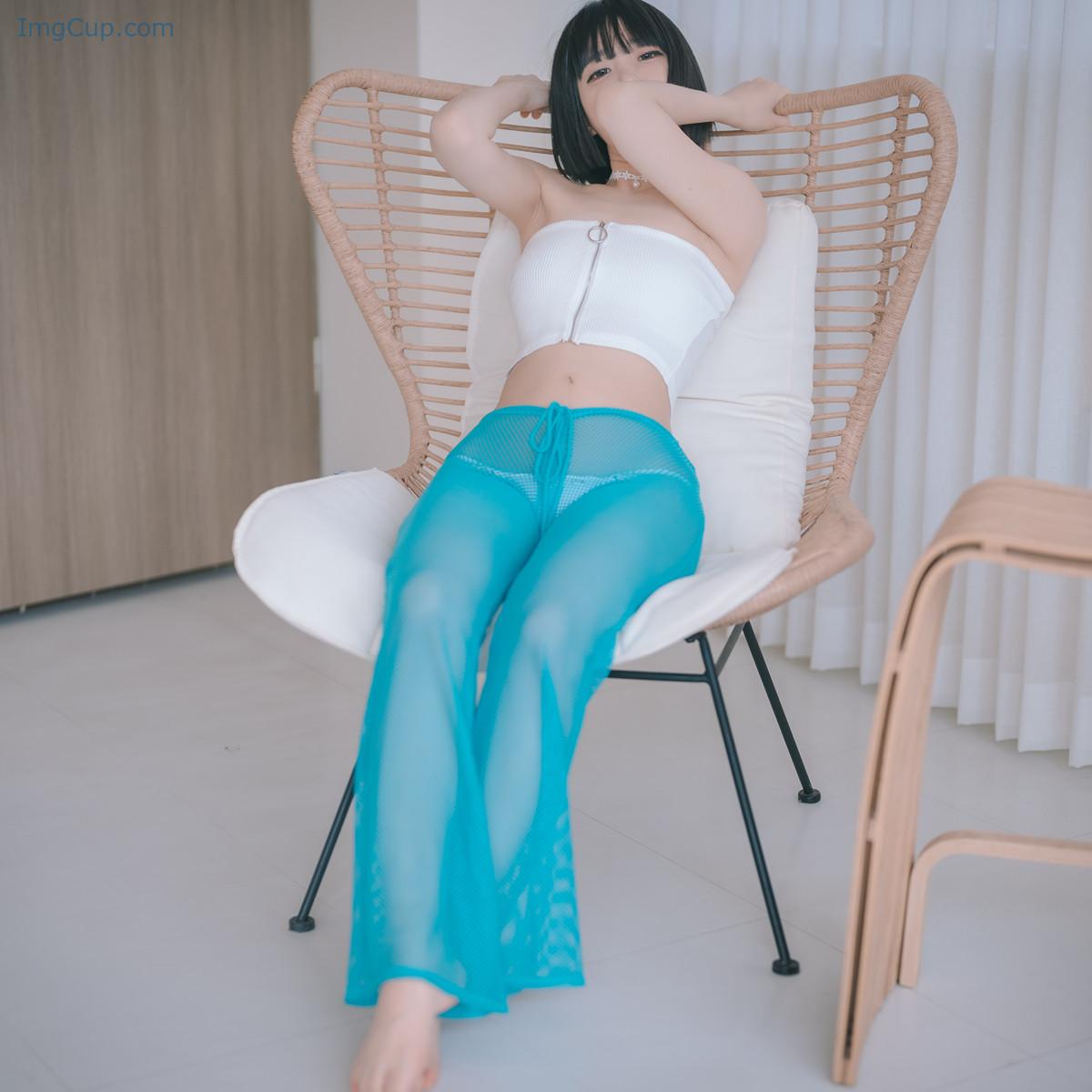 1729932997_64_Jeong-Jenny-정제니-DJAWA-‘A-Drowsy-Day-Set02.jpg 1729932997 64 Jeong Jenny 정제니 DJAWA ‘A Drowsy Day Set02