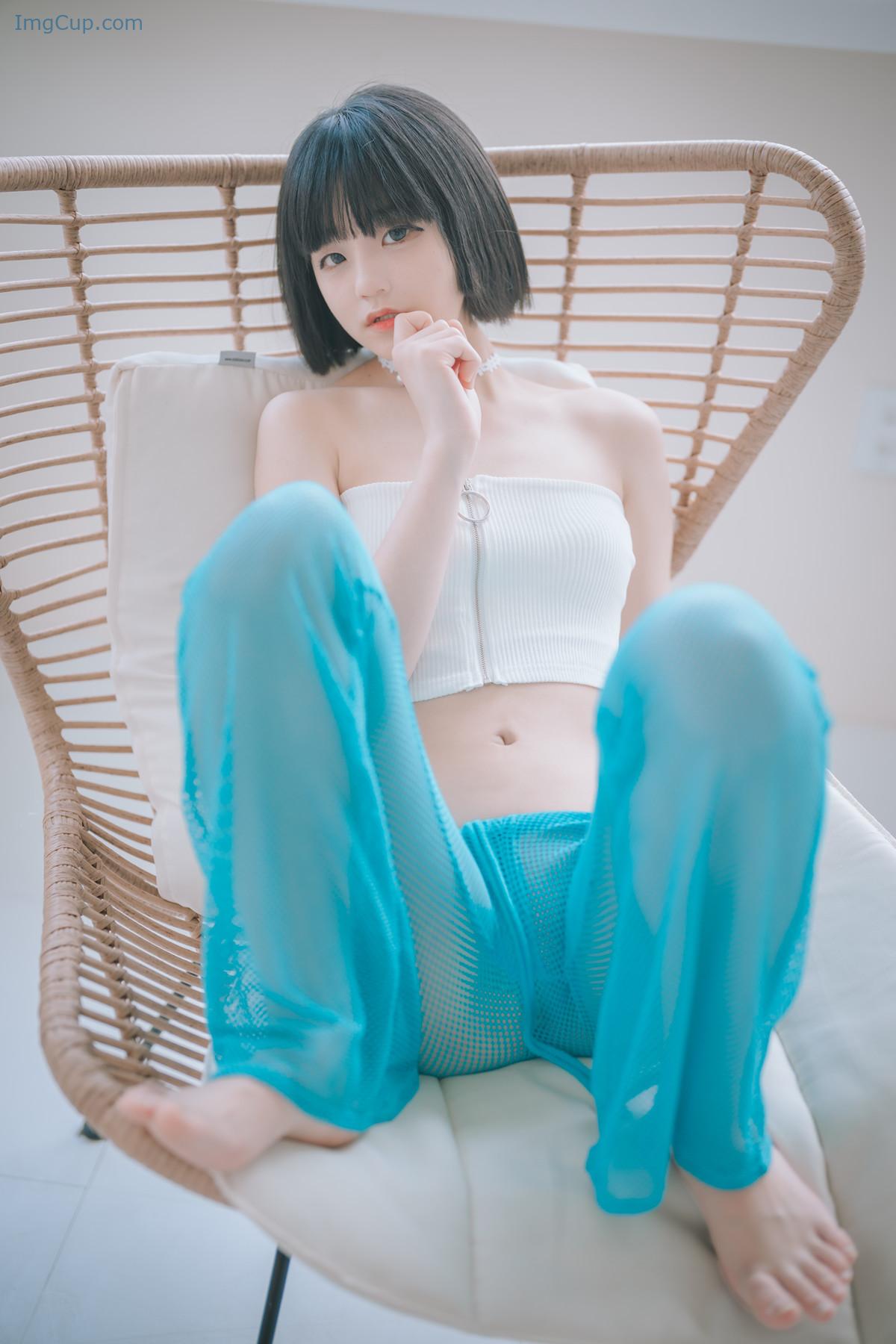 1729932998_611_Jeong-Jenny-정제니-DJAWA-‘A-Drowsy-Day-Set02.jpg 1729932998 611 Jeong Jenny 정제니 DJAWA ‘A Drowsy Day Set02