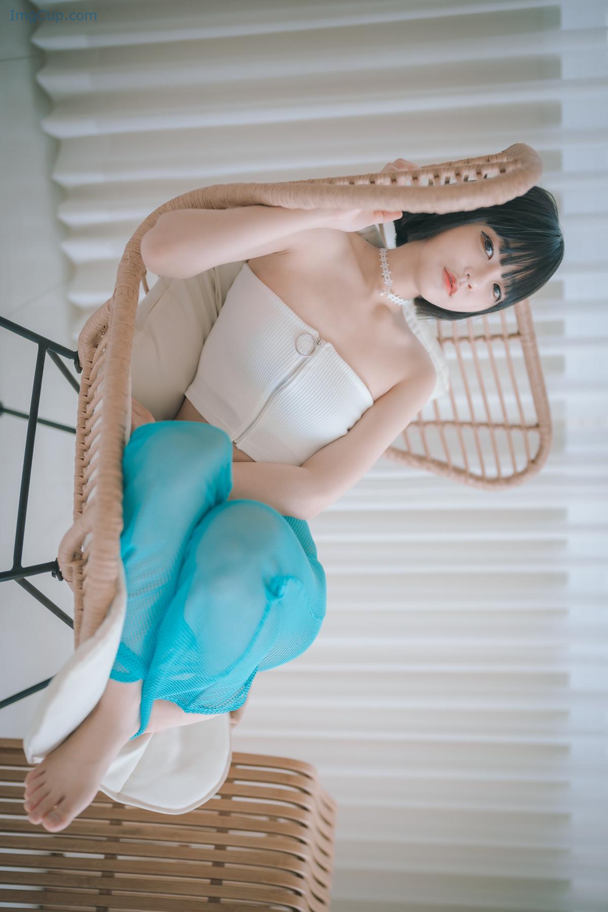 1729933004_174_Jeong-Jenny-정제니-DJAWA-‘A-Drowsy-Day-Set02.jpg 1729933004 174 Jeong Jenny 정제니 DJAWA ‘A Drowsy Day Set02