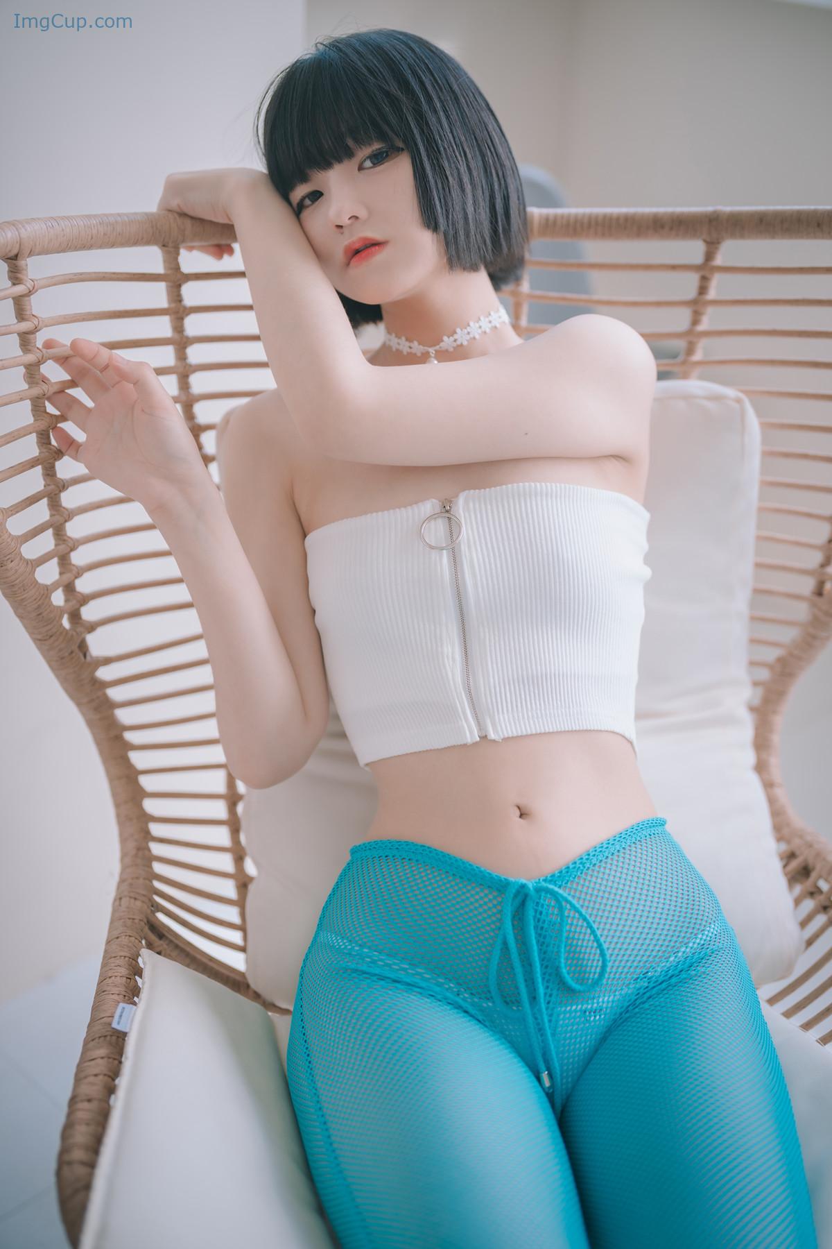 1729933006_364_Jeong-Jenny-정제니-DJAWA-‘A-Drowsy-Day-Set02.jpg 1729933006 364 Jeong Jenny 정제니 DJAWA ‘A Drowsy Day Set02