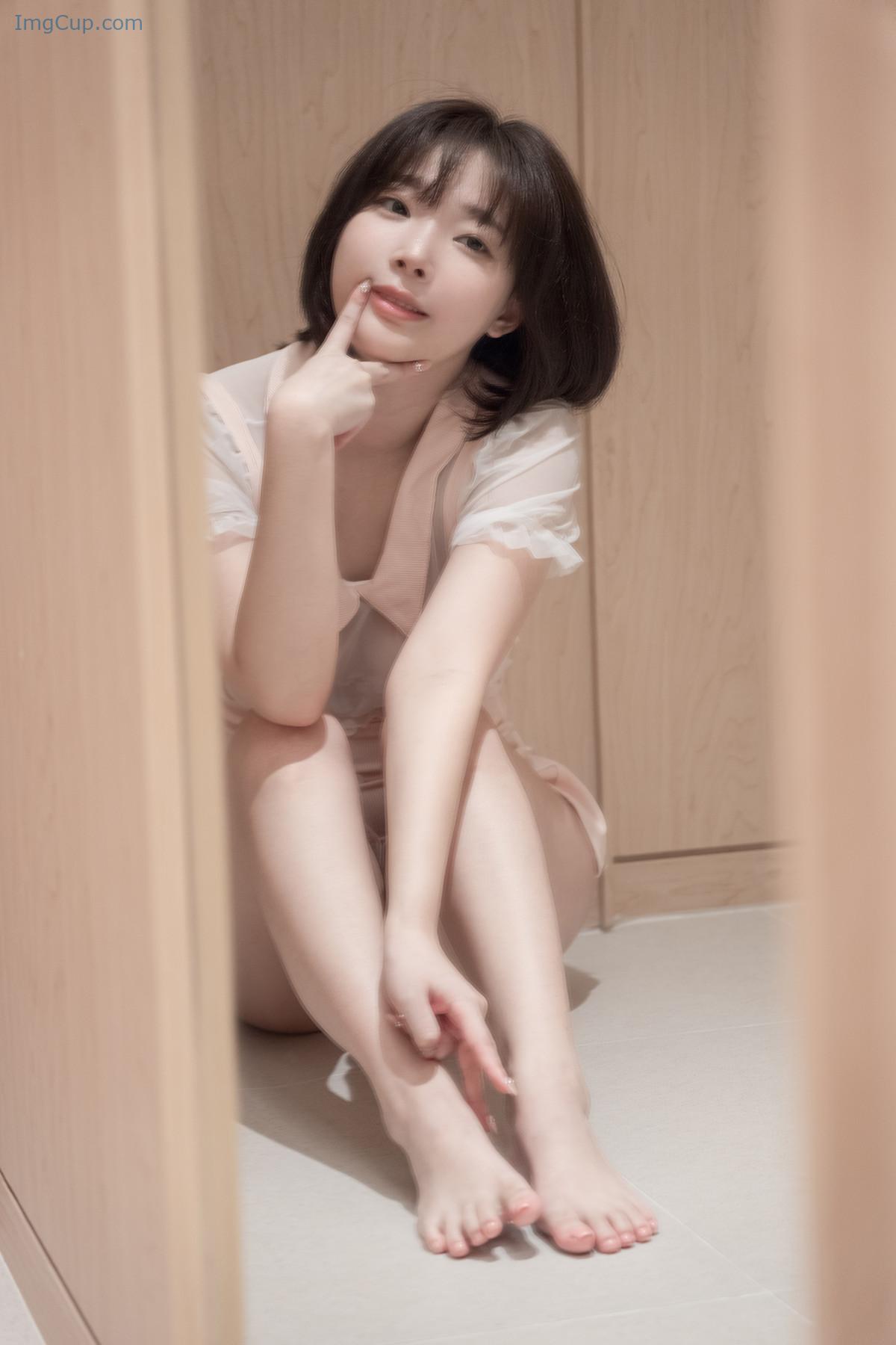 1729969299_789_Kang-Inkyung-강인경-Photobook-‘Private-Nurse.jpg 1729969299 789 Kang Inkyung 강인경 Photobook ‘Private Nurse