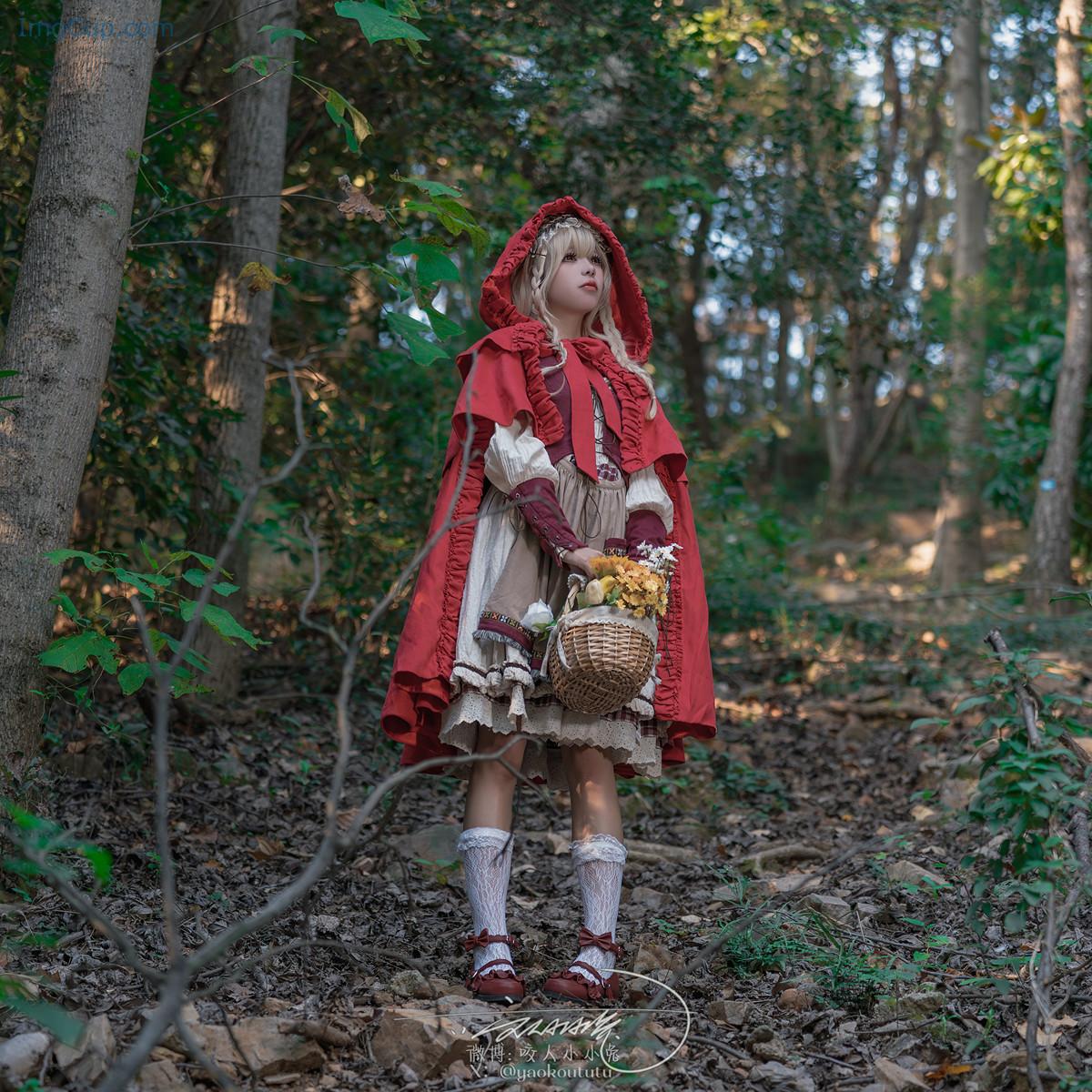 1730087674_216_Cosplay-黏黏团子兔-迷途小红帽.jpg 1730087674 216 Cosplay 黏黏团子兔 迷途小红帽