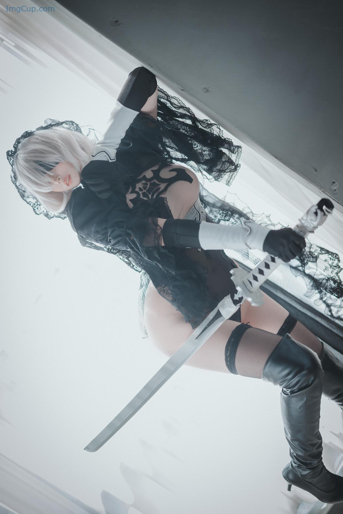 1730121787_278_Bambi-밤비-DJAWA-‘La-Rose-NoirE-2B-Set01.jpg 1730121787 278 Bambi 밤비 DJAWA ‘La Rose NoirE 2B Set01