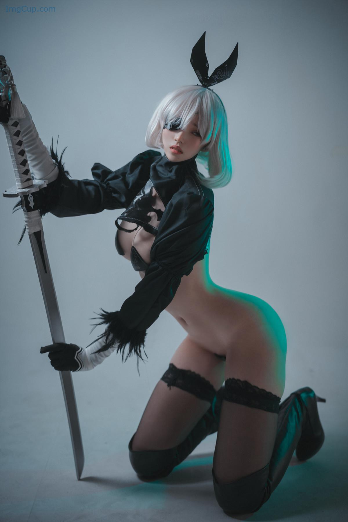 1730267028_338_Bambi-밤비-DJAWA-‘La-Rose-NoirE-2B-Set03.jpg 1730267028 338 Bambi 밤비 DJAWA ‘La Rose NoirE 2B Set03