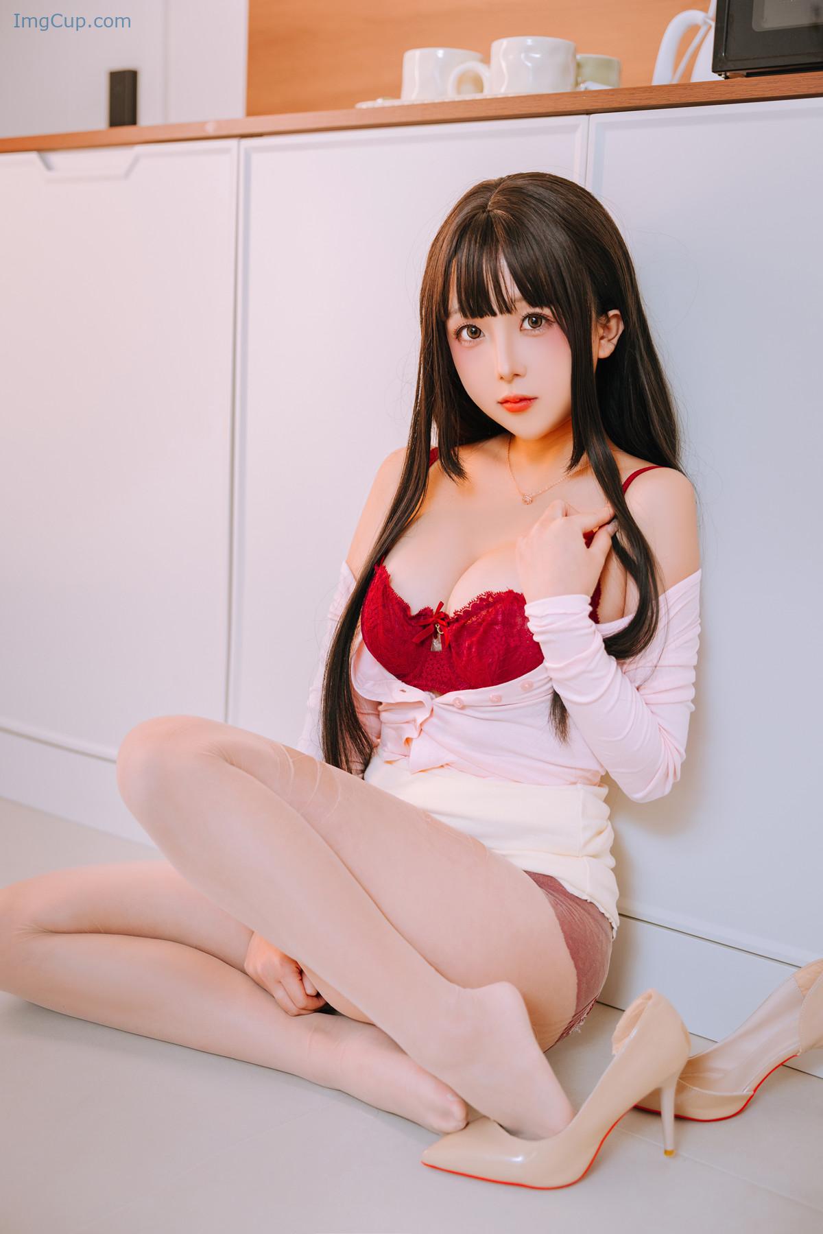 1730283230_582_Cosplay-Rinaijiao日奈娇-茶水间-Set01.jpg 1730283230 582 Cosplay Rinaijiao日奈娇 茶水间 Set01
