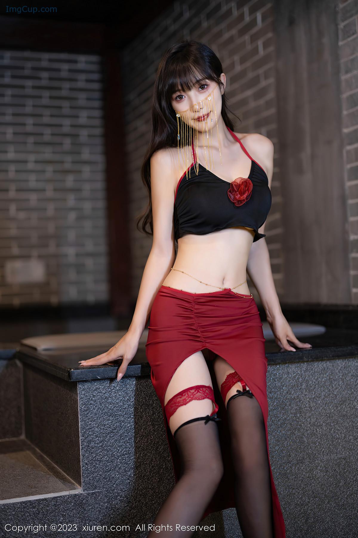 1730301332_992_XiuRen秀人网-NO7529-LinXingLan林星阑.jpg 1730301332 992 XiuRen秀人网 NO7529 LinXingLan林星阑