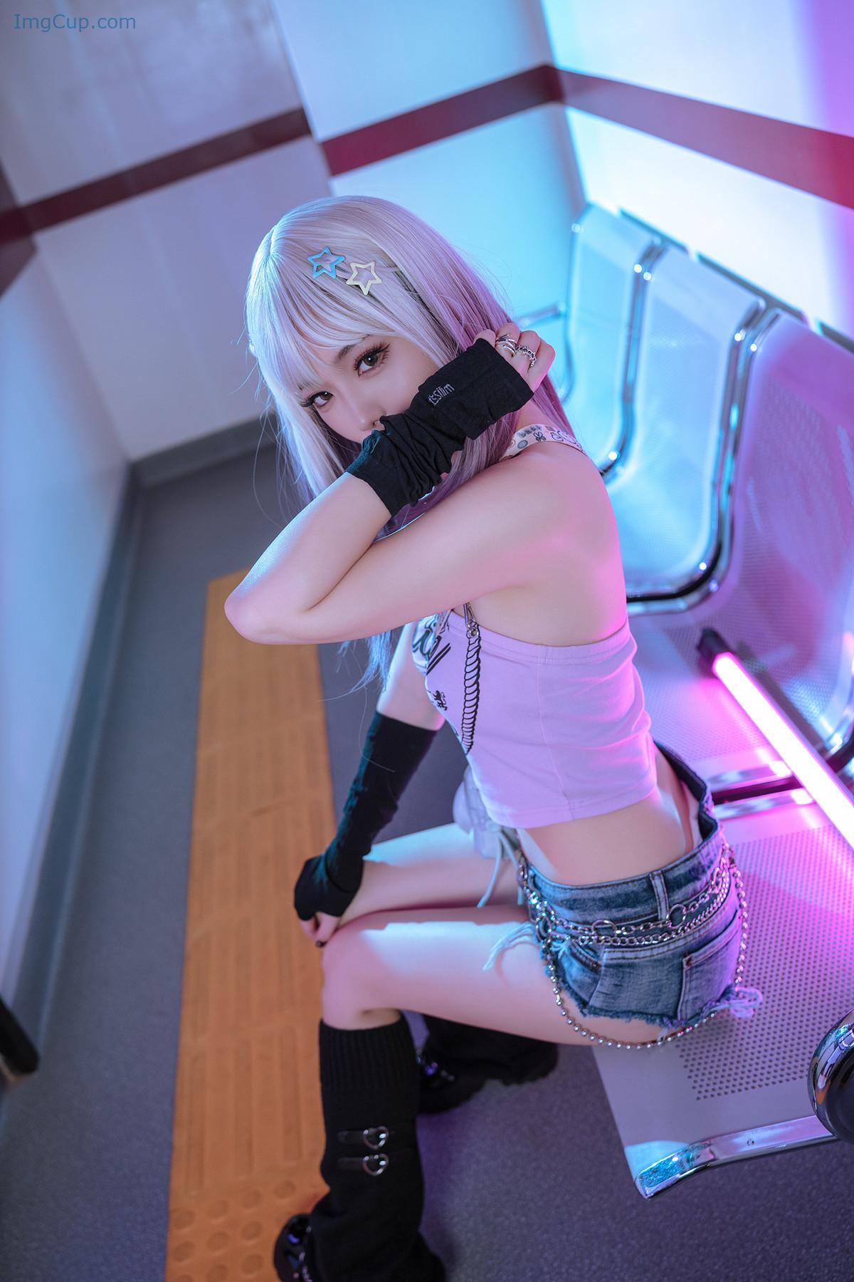 Cosplay-桃良阿宅-地铁.jpg Cosplay 桃良阿宅 地铁
