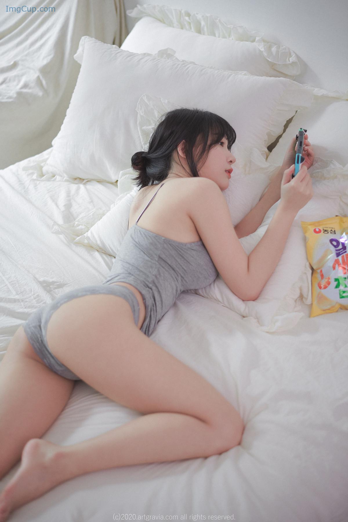 Kang-Inkyung-강인경-ArtGravia-Vol161-Photobook.jpg Kang Inkyung 강인경 ArtGravia Vol161 Photobook