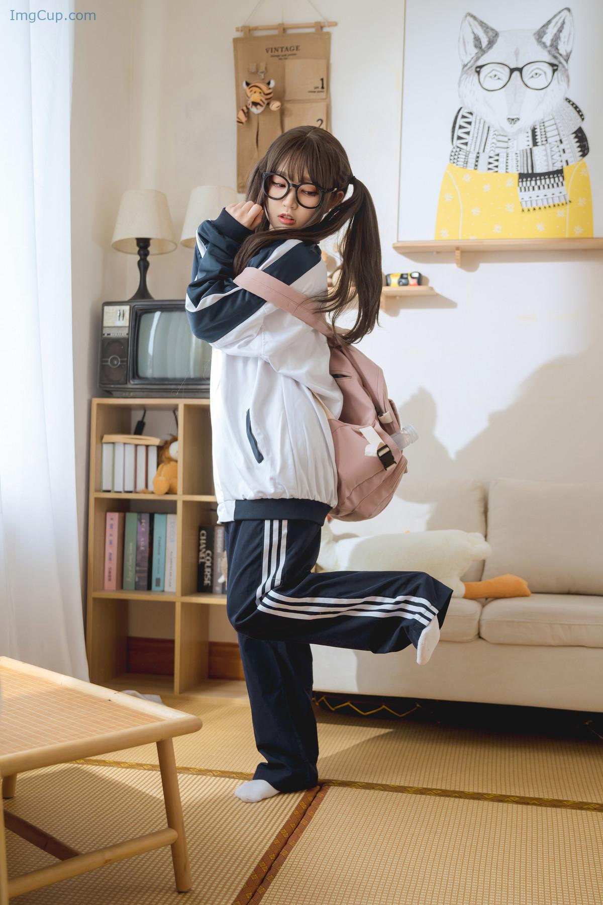 COS01Z047_2.jpg COS01Z047 2