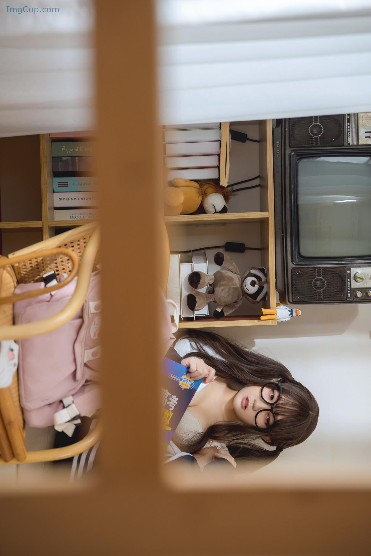 COS01Z047_31.jpg COS01Z047 31