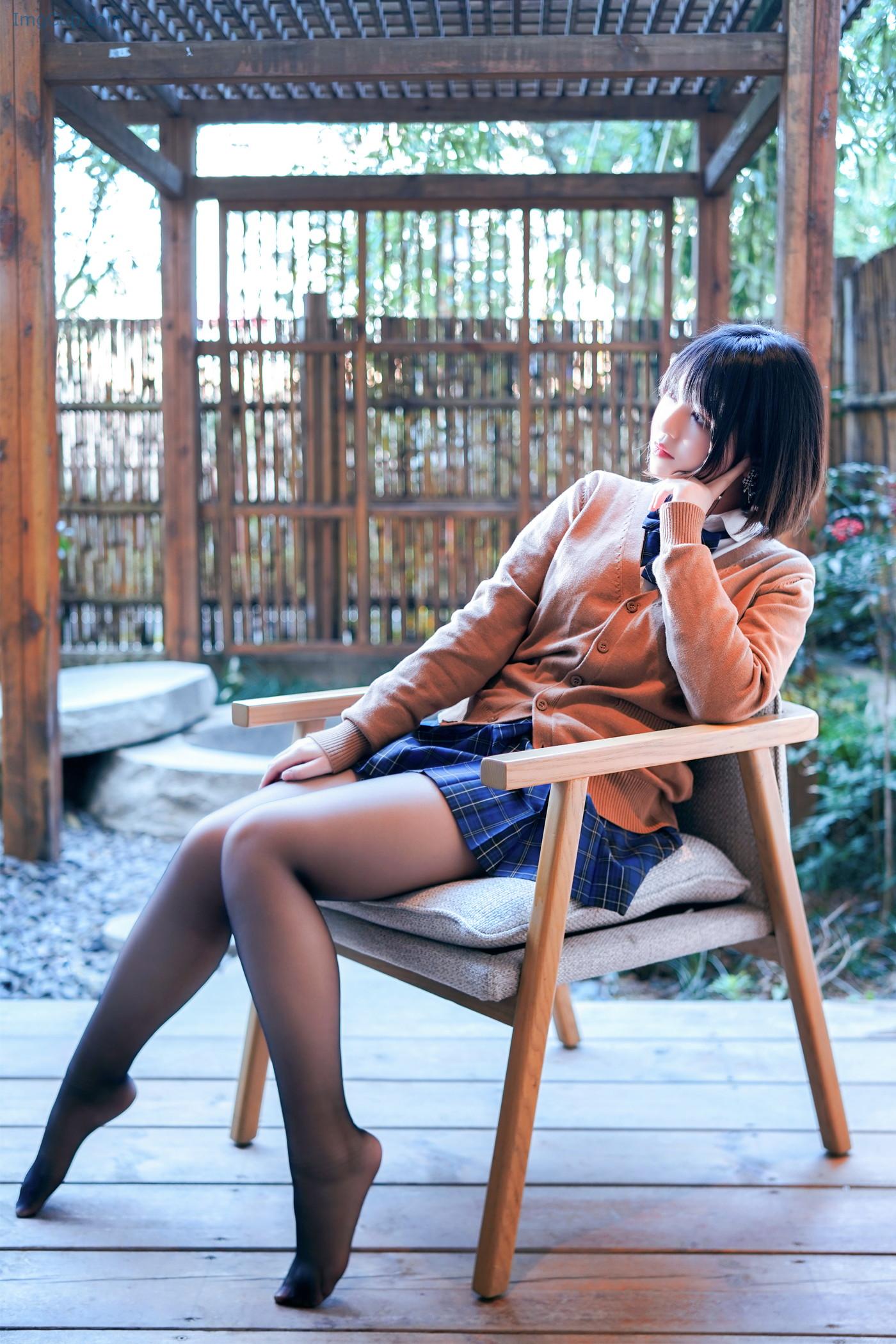 COS01Z083_43.jpg COS01Z083 43