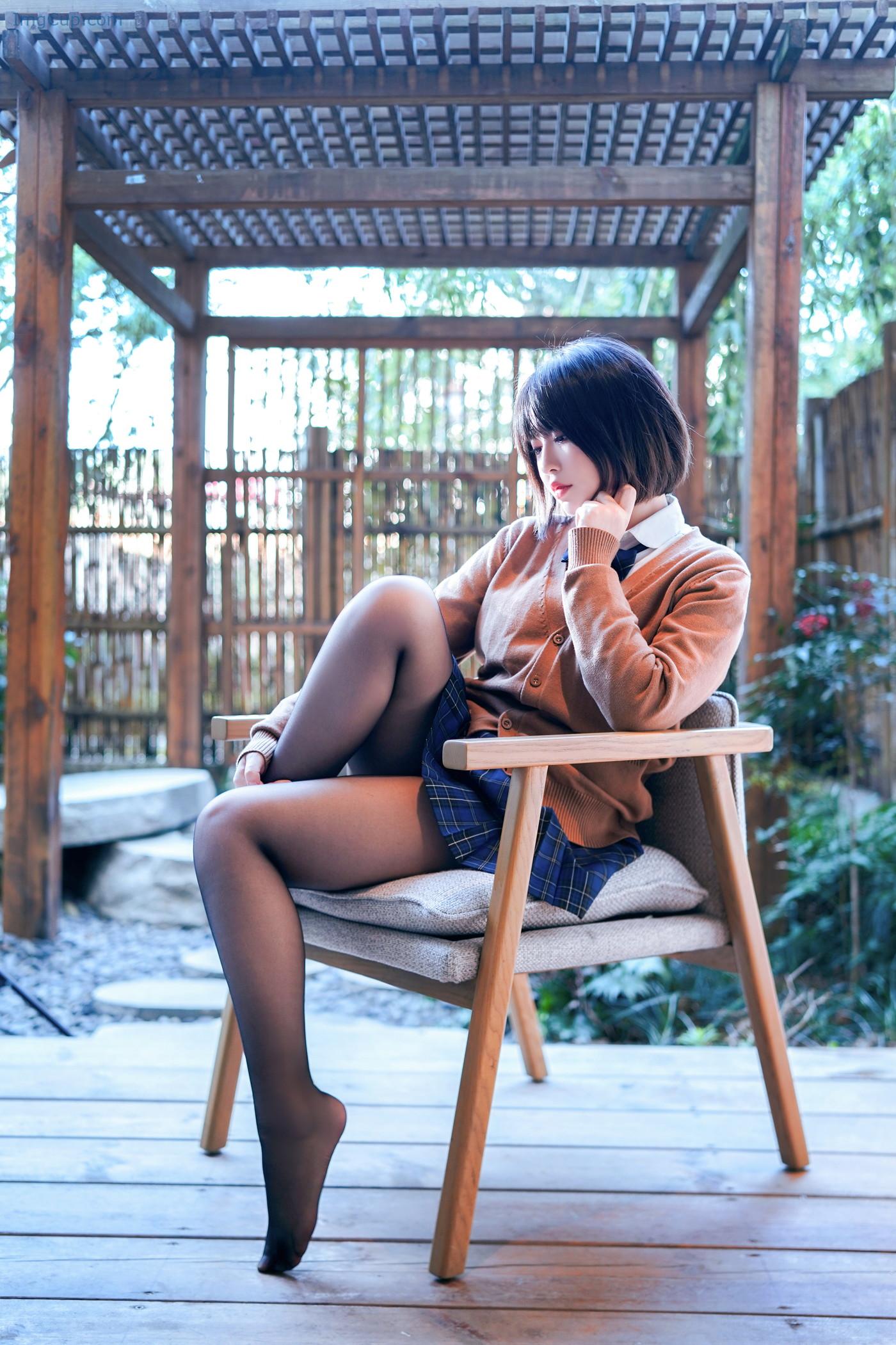 COS01Z083_44.jpg COS01Z083 44