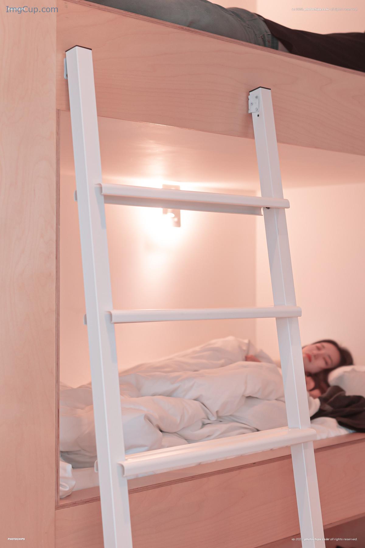 DAMI137182_42.jpg DAMI137182 42