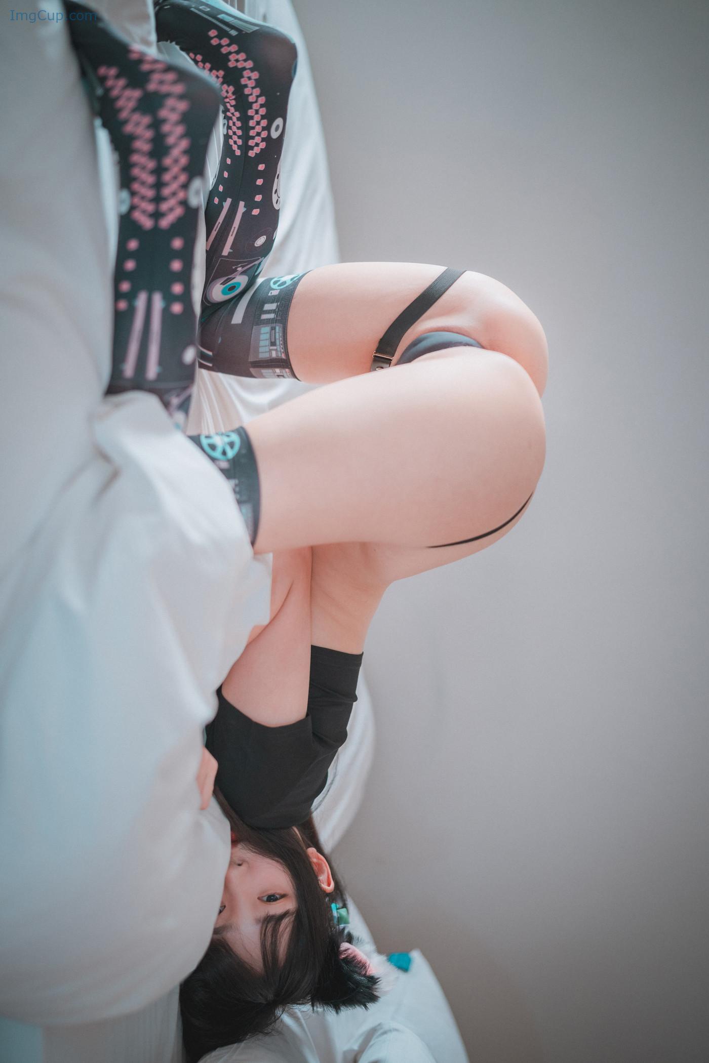 KYUNGCONT2_6.jpg KYUNGCONT2 6