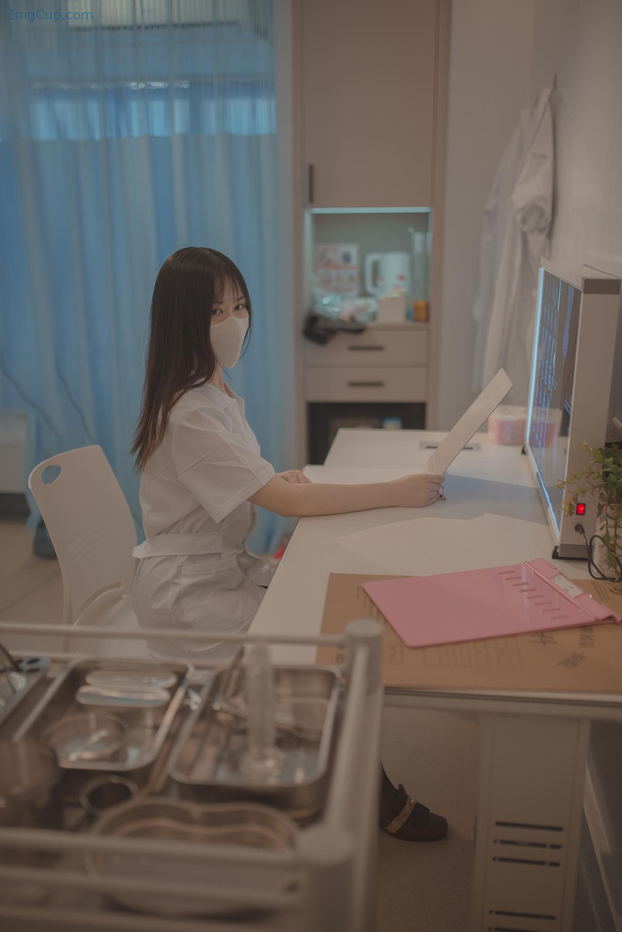 LUCTNURSE1_2.jpg LUCTNURSE1 2