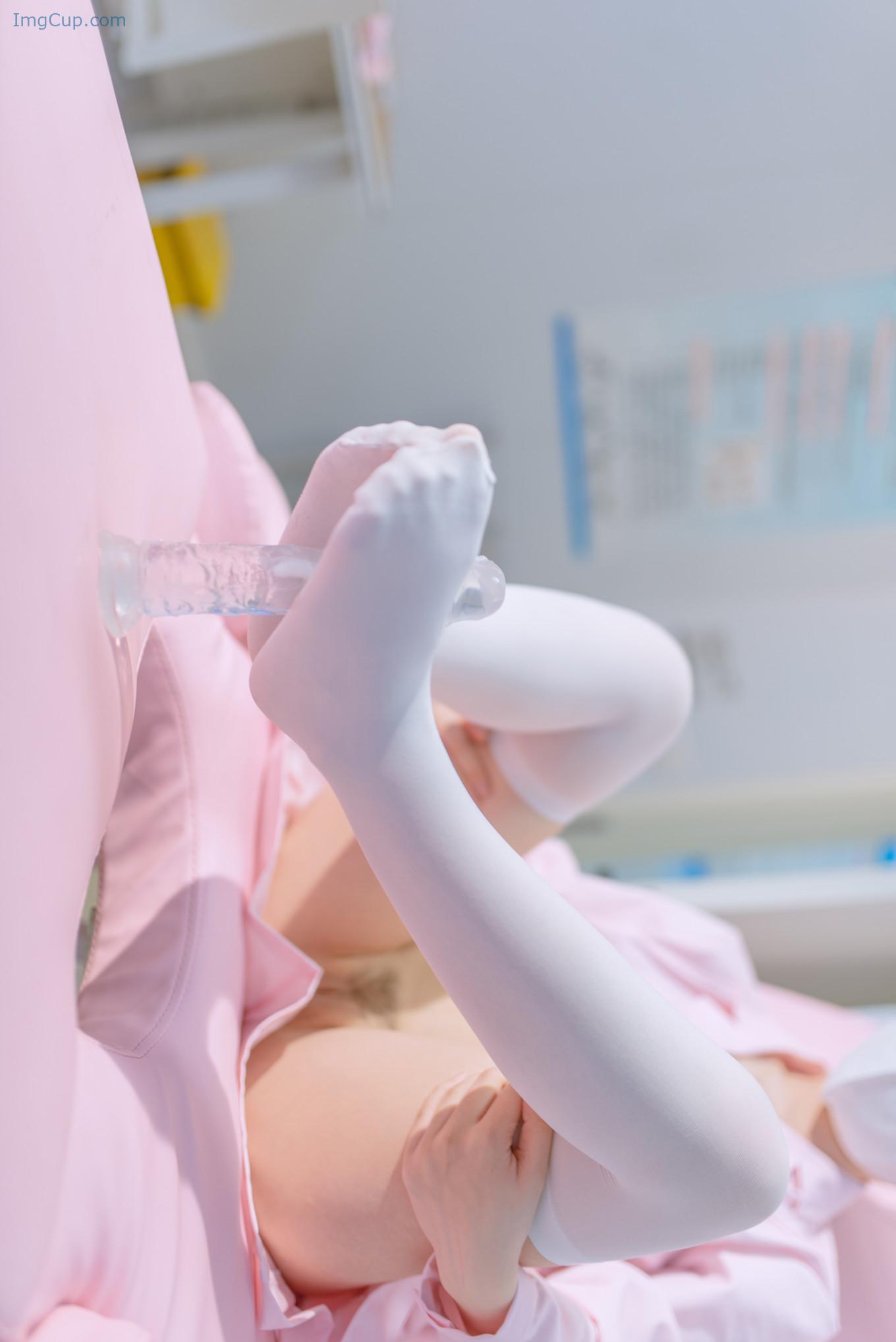 LUCTNURSE2_59.jpg LUCTNURSE2 59