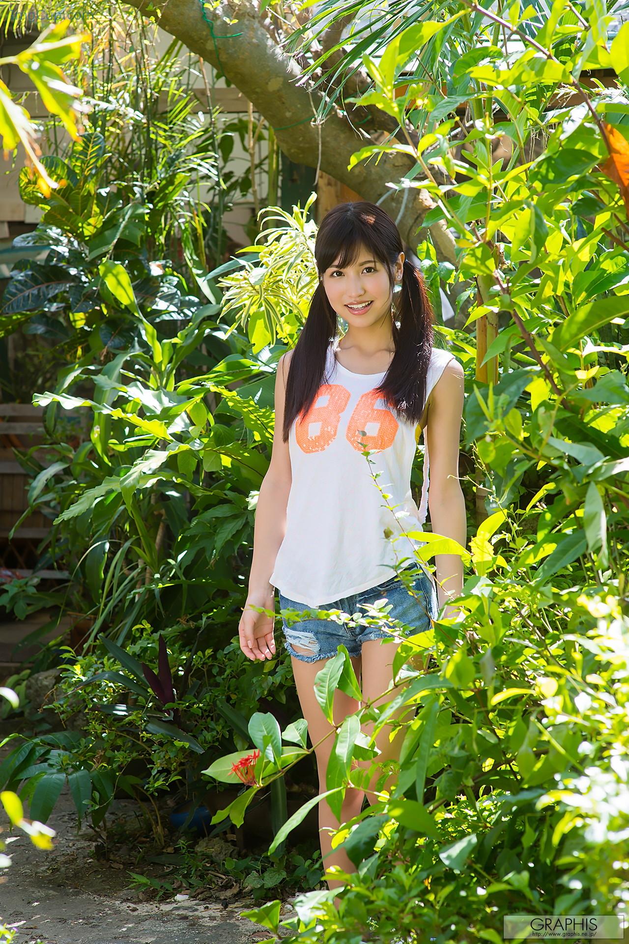 MOMOIROO3_1.jpg MOMOIROO3 1