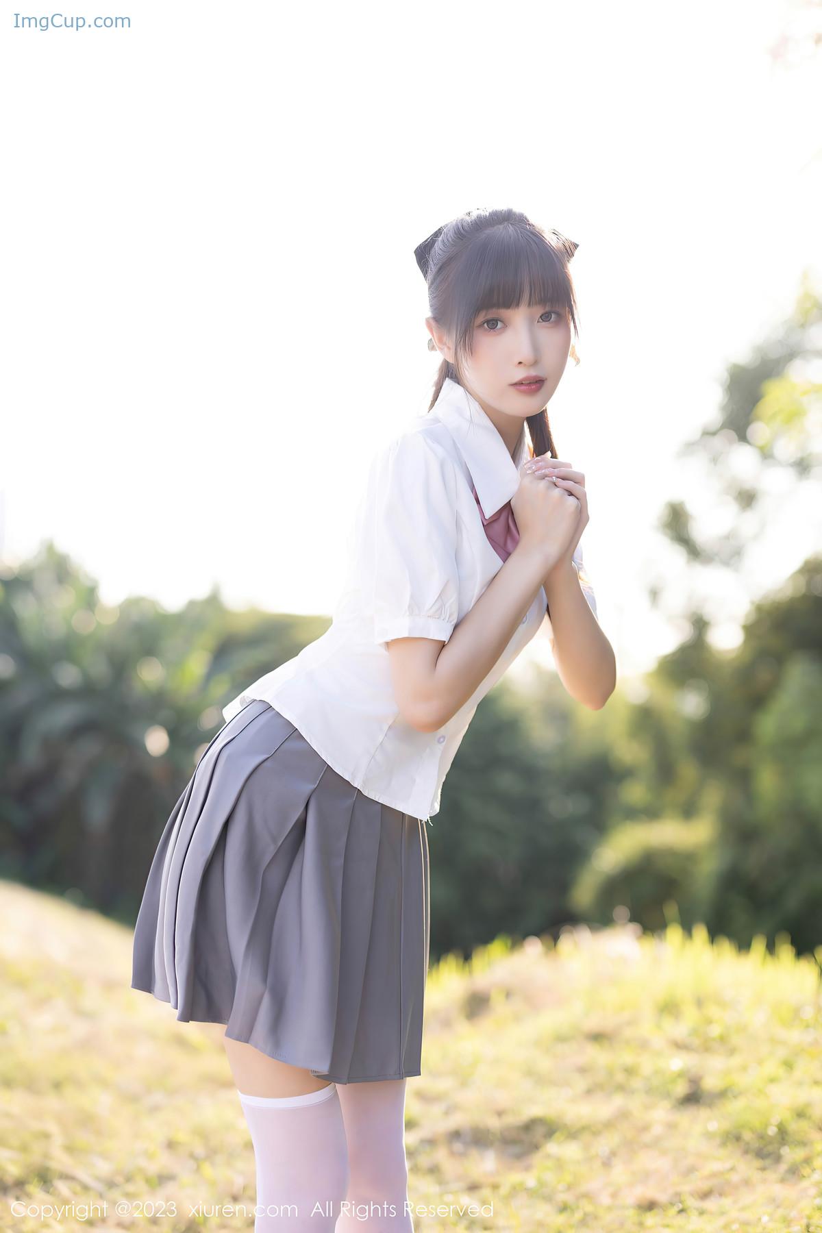 REN01B002_2.jpg REN01B002 2