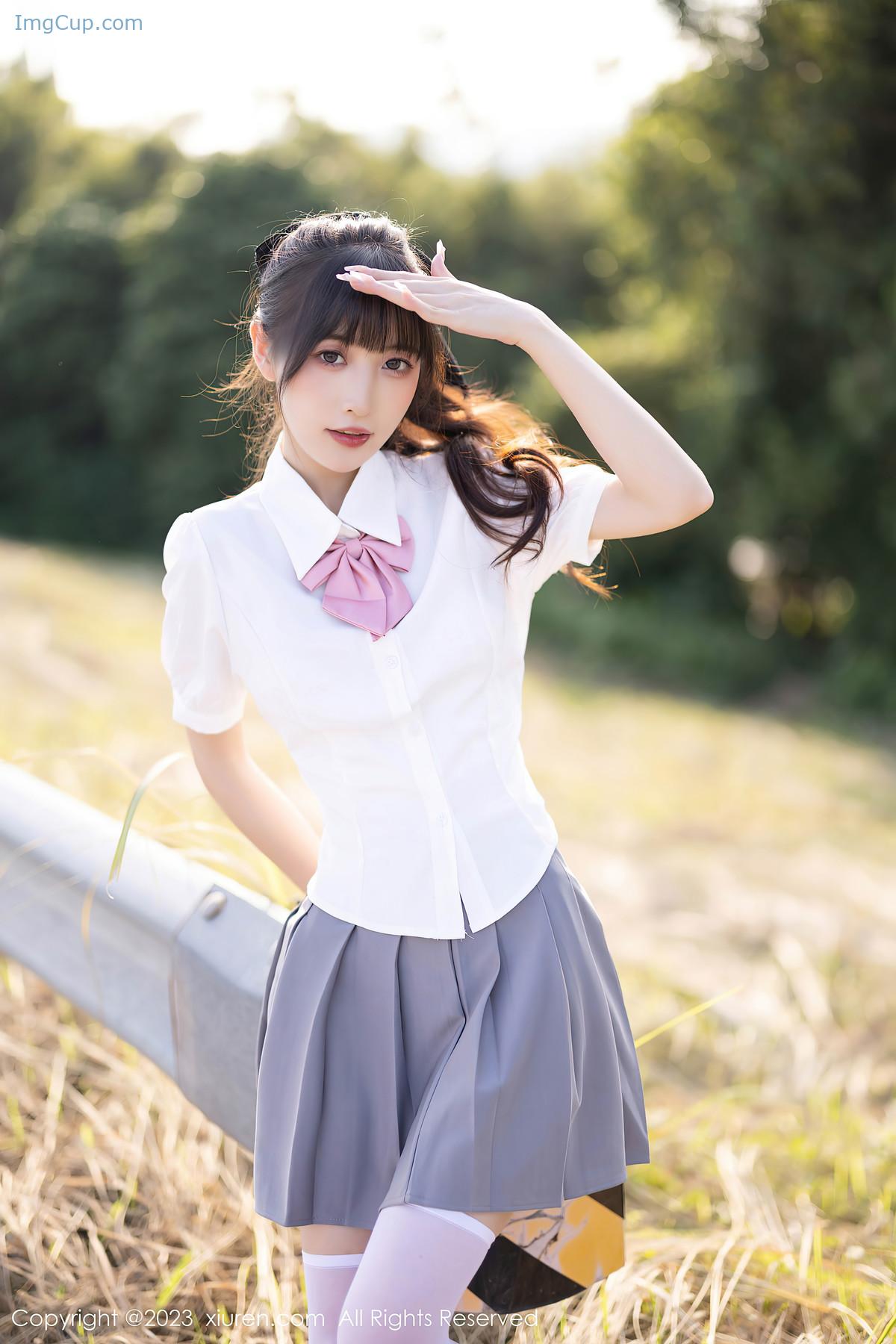 REN01B002_4.jpg REN01B002 4