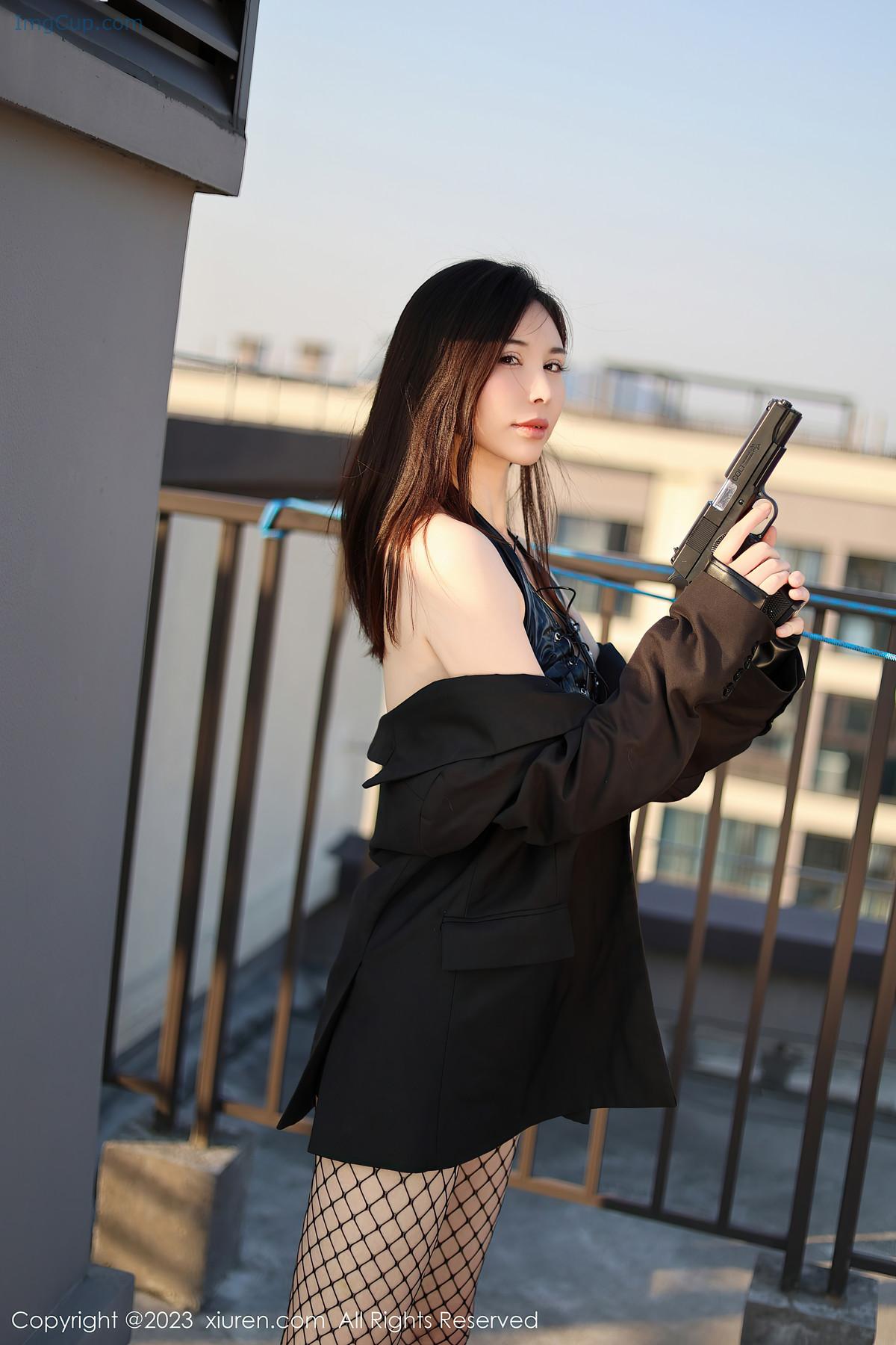 REN01B003_2.jpg REN01B003 2