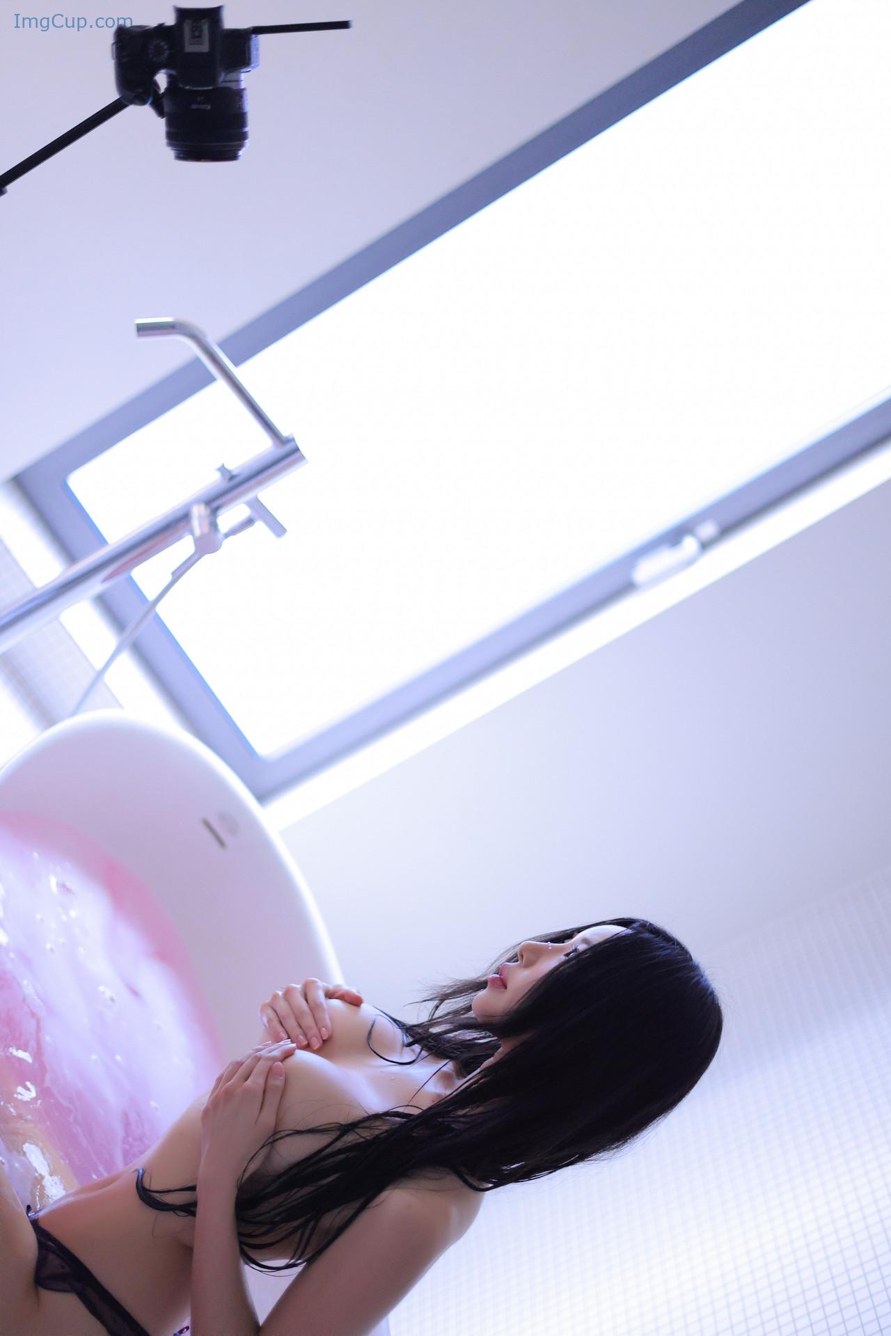 BATHTIME2_47.jpg BATHTIME2 47