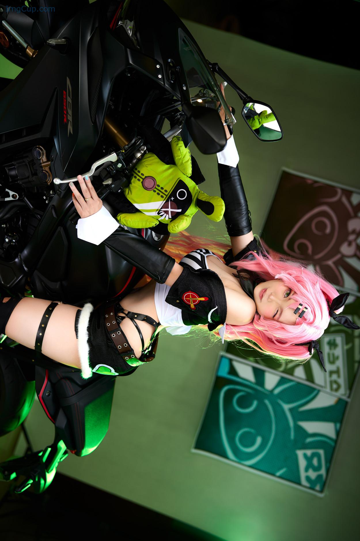 COS02A010_21.jpg COS02A010 21