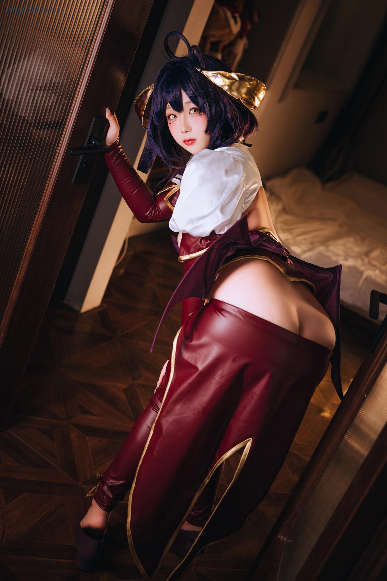 COS02A044_33.jpg COS02A044 33