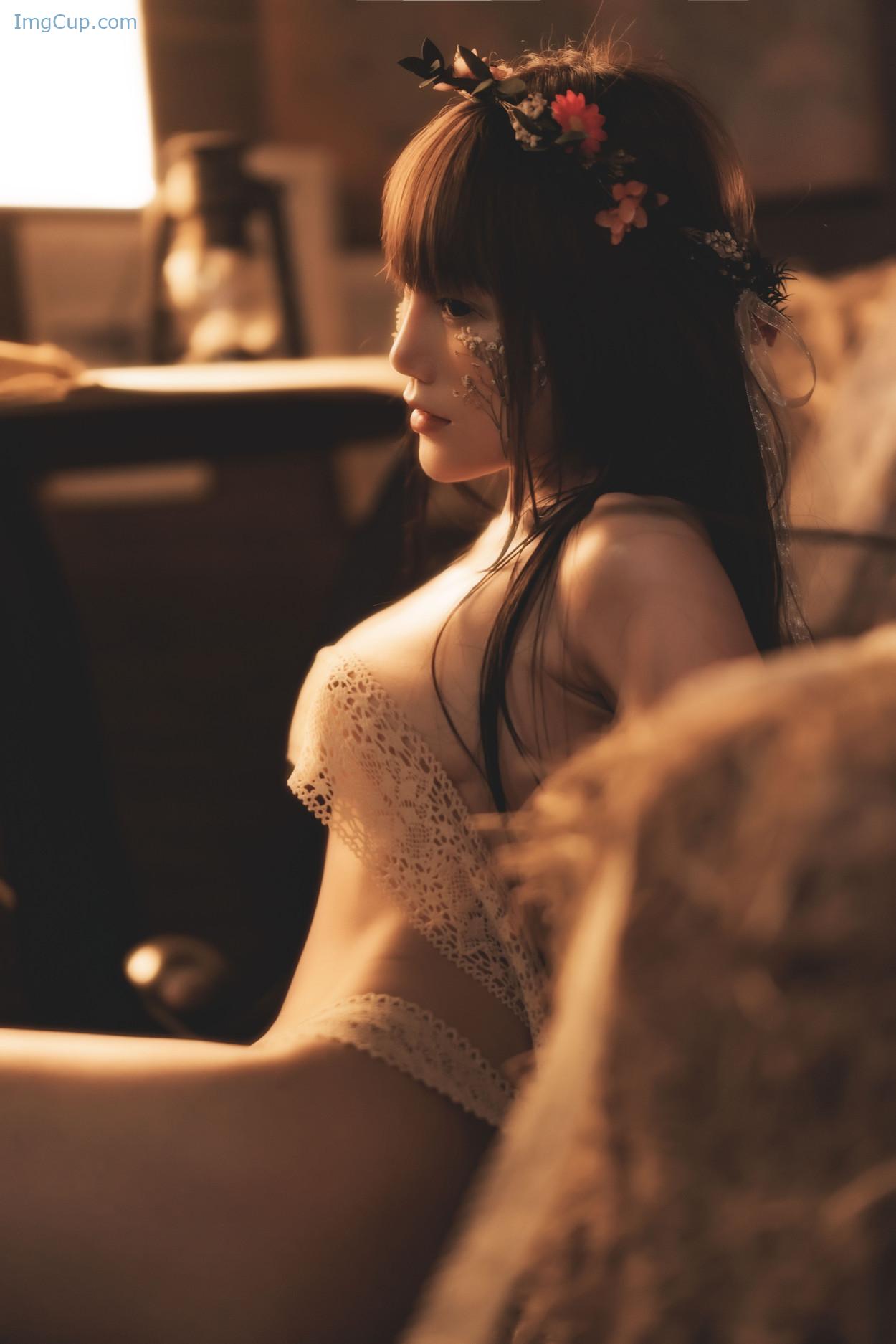 COS02B001_14.jpg COS02B001 14