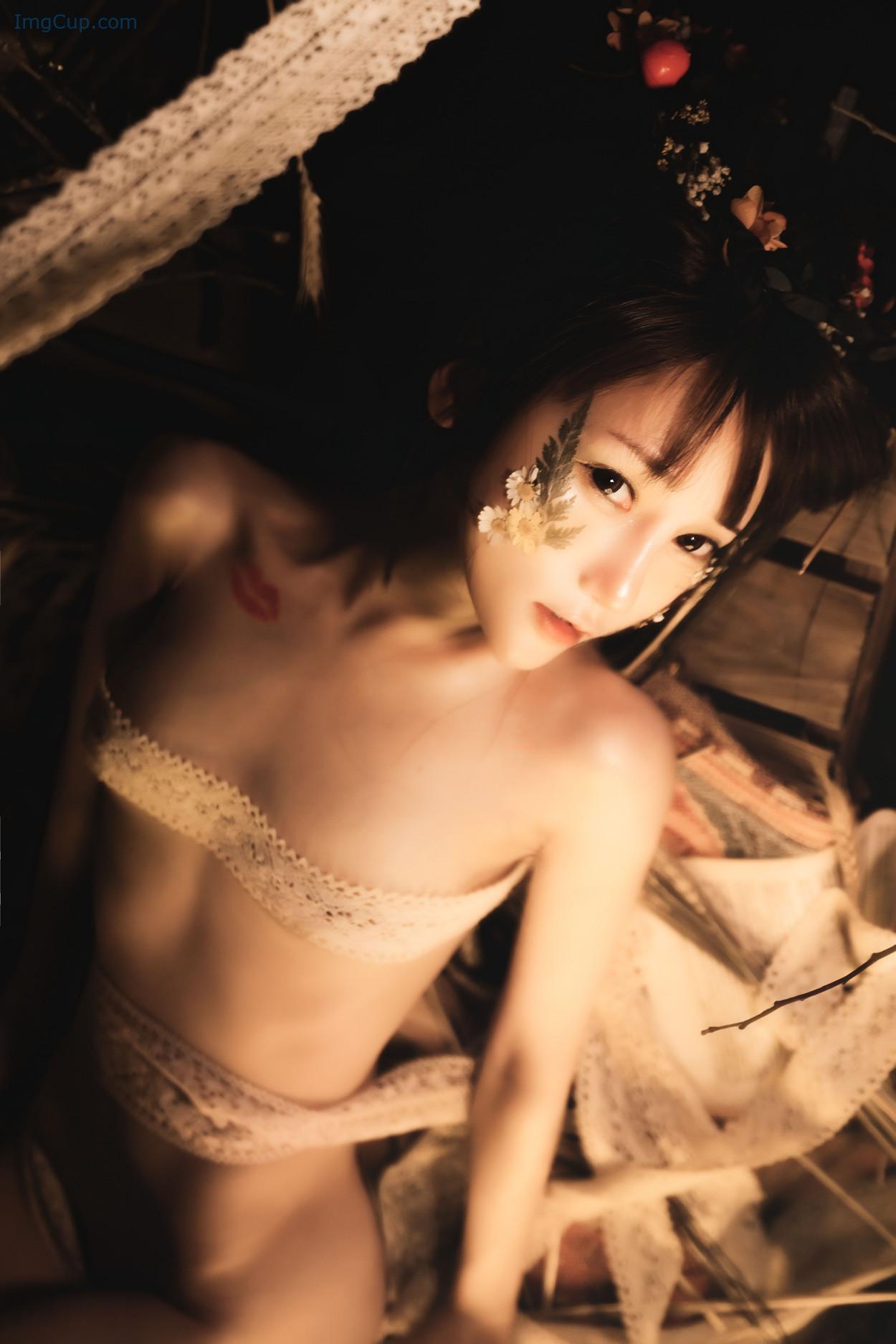 COS02B001_49.jpg COS02B001 49