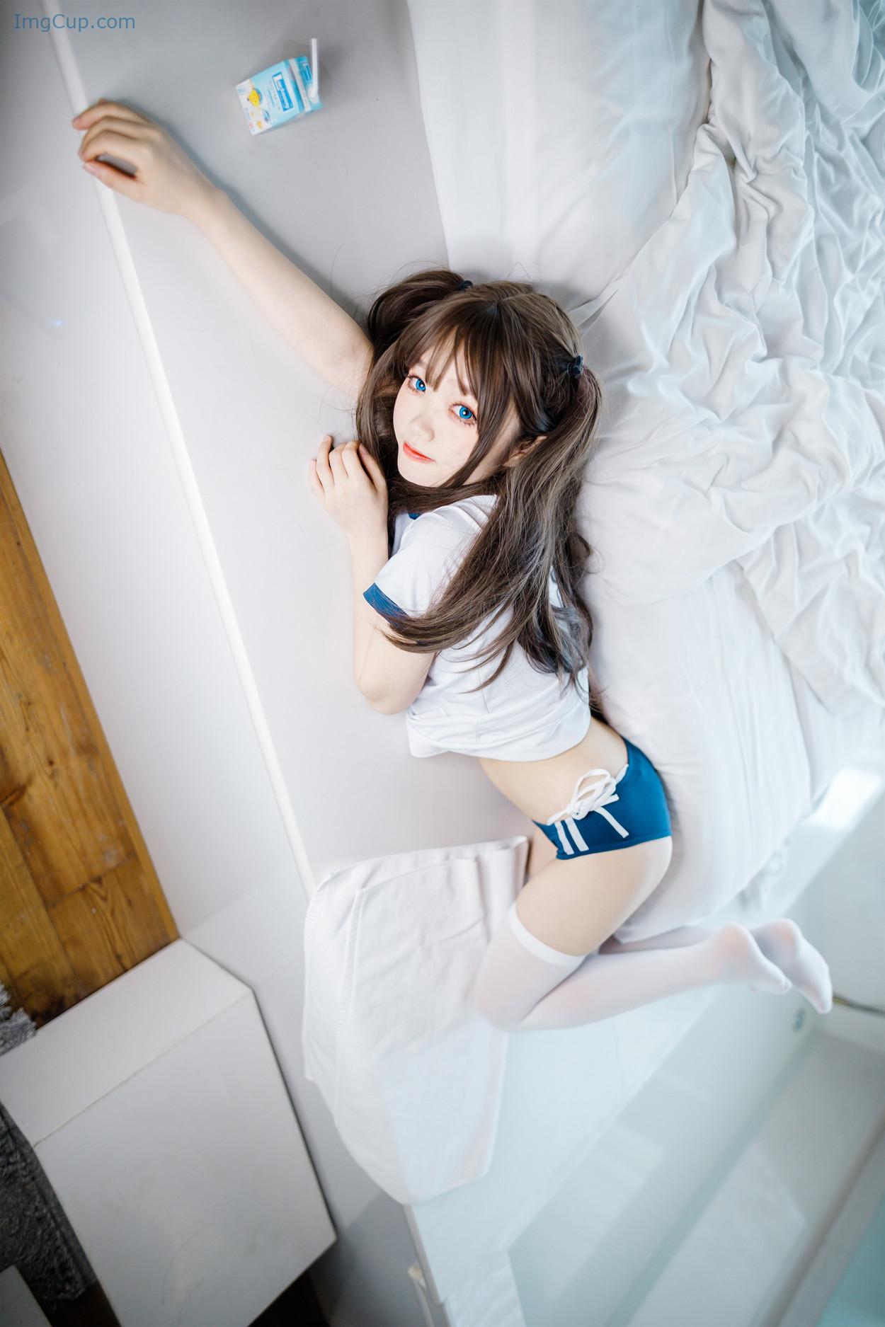 COS02B004_16.jpg COS02B004 16