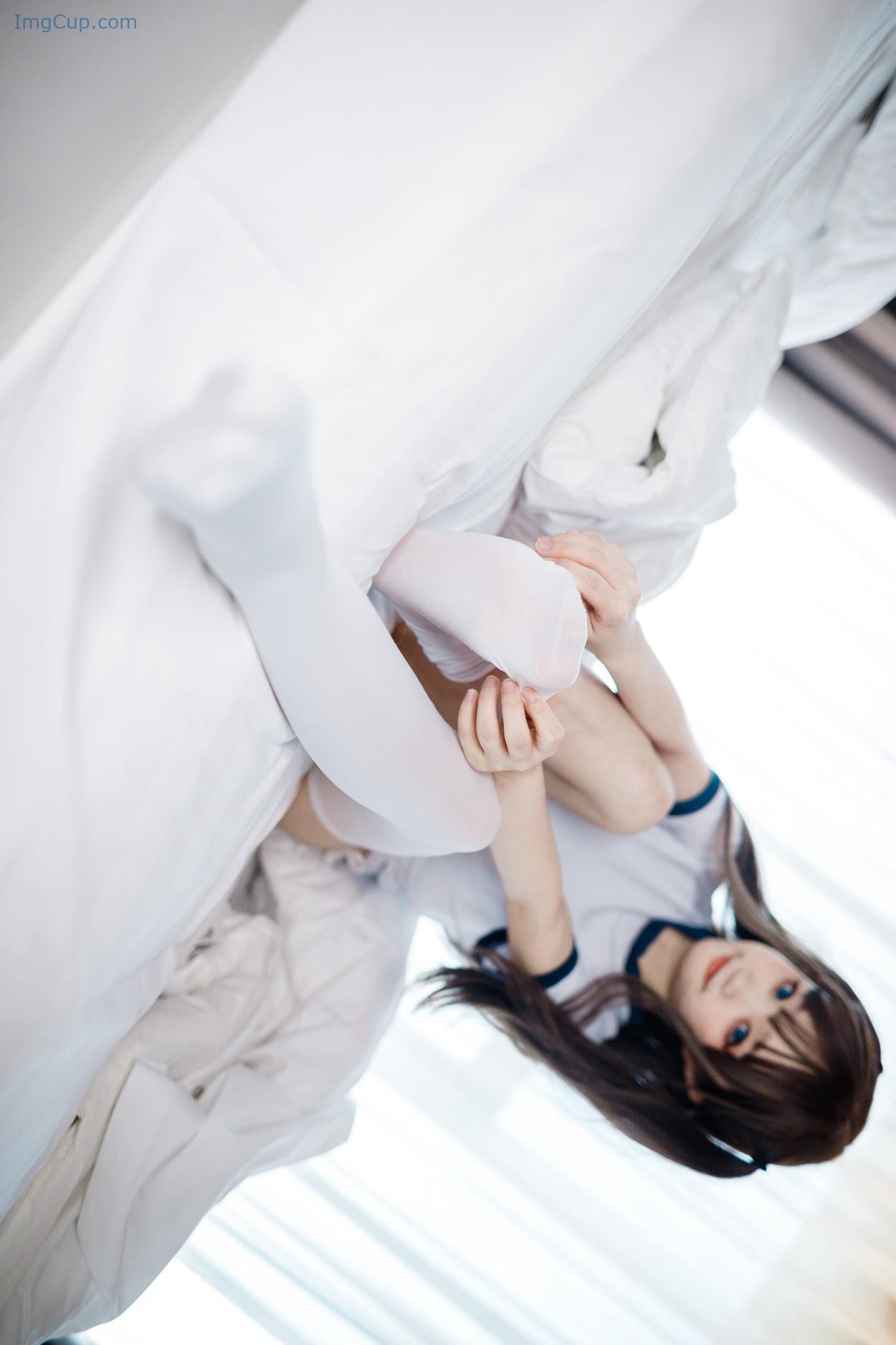 COS02B004_44.jpg COS02B004 44