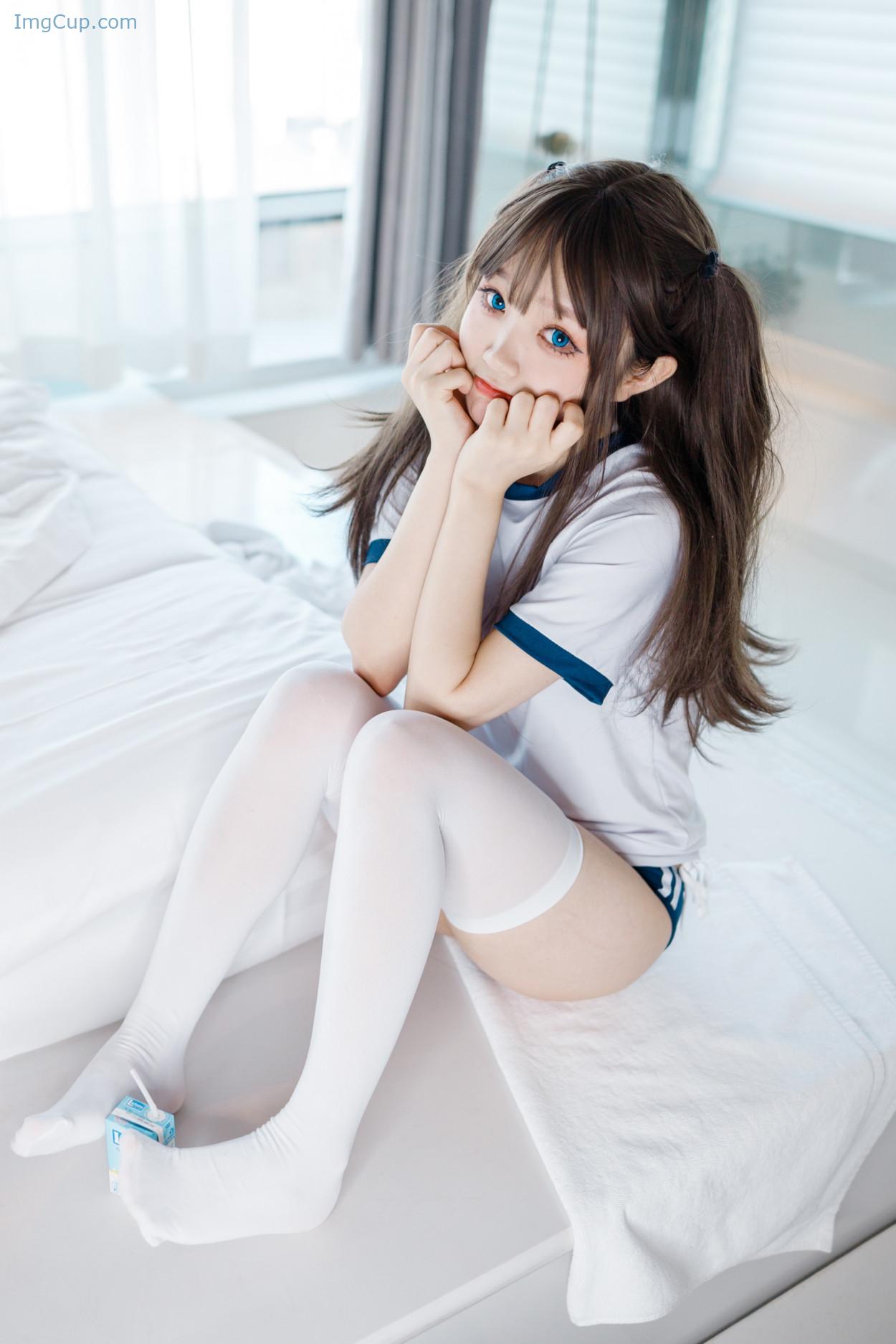 COS02B004_5.jpg COS02B004 5