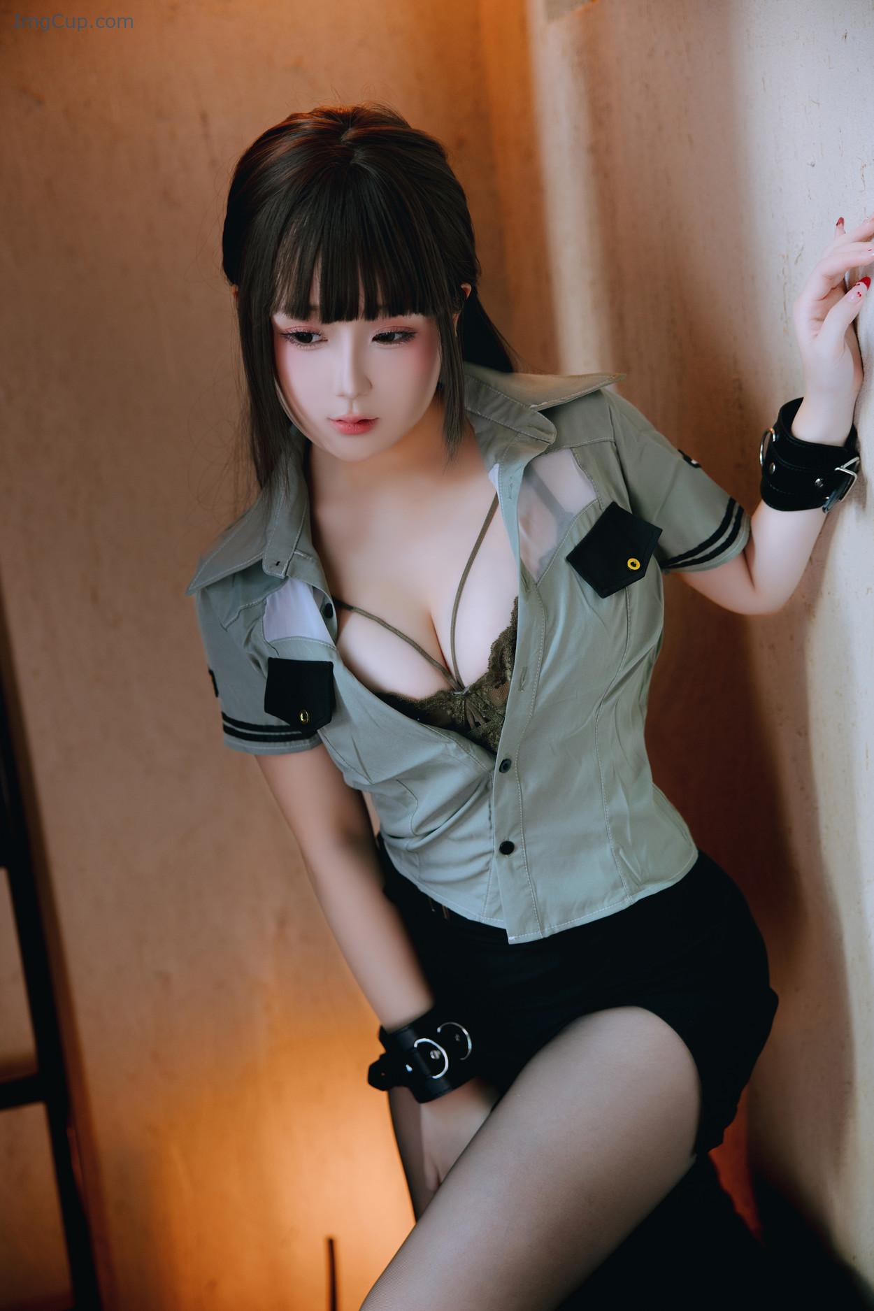 COS02B005_14.jpg COS02B005 14