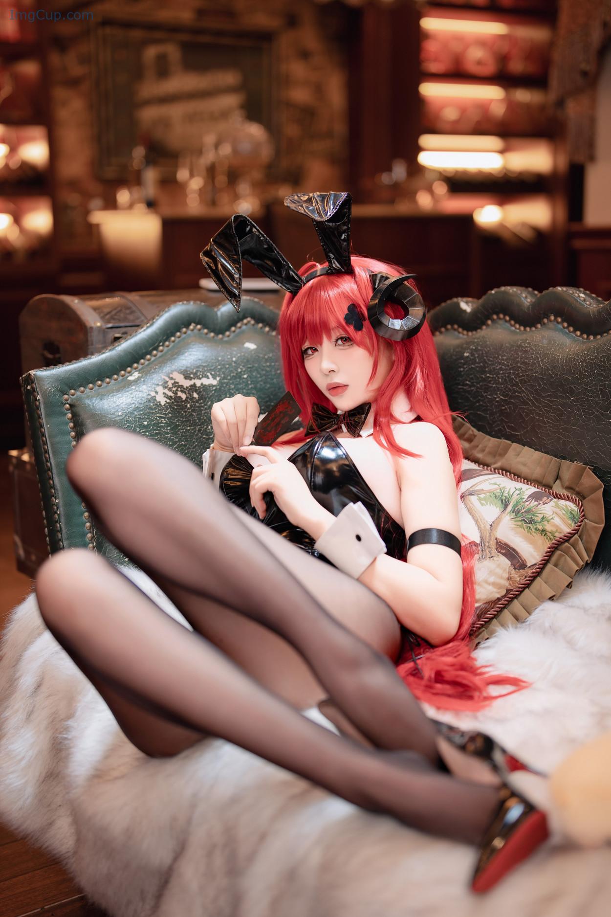 COS02B009_18.jpg COS02B009 18