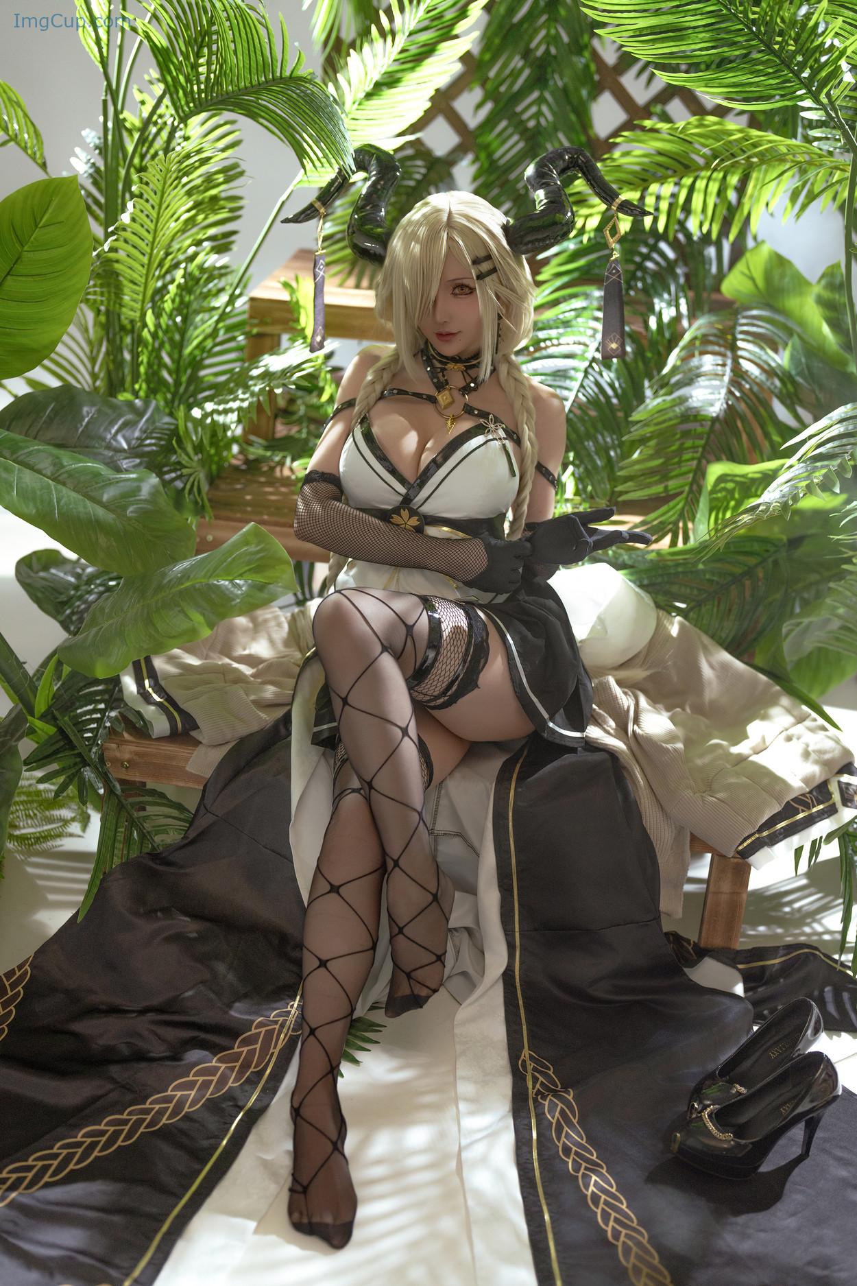 COS02C073_21.jpg COS02C073 21