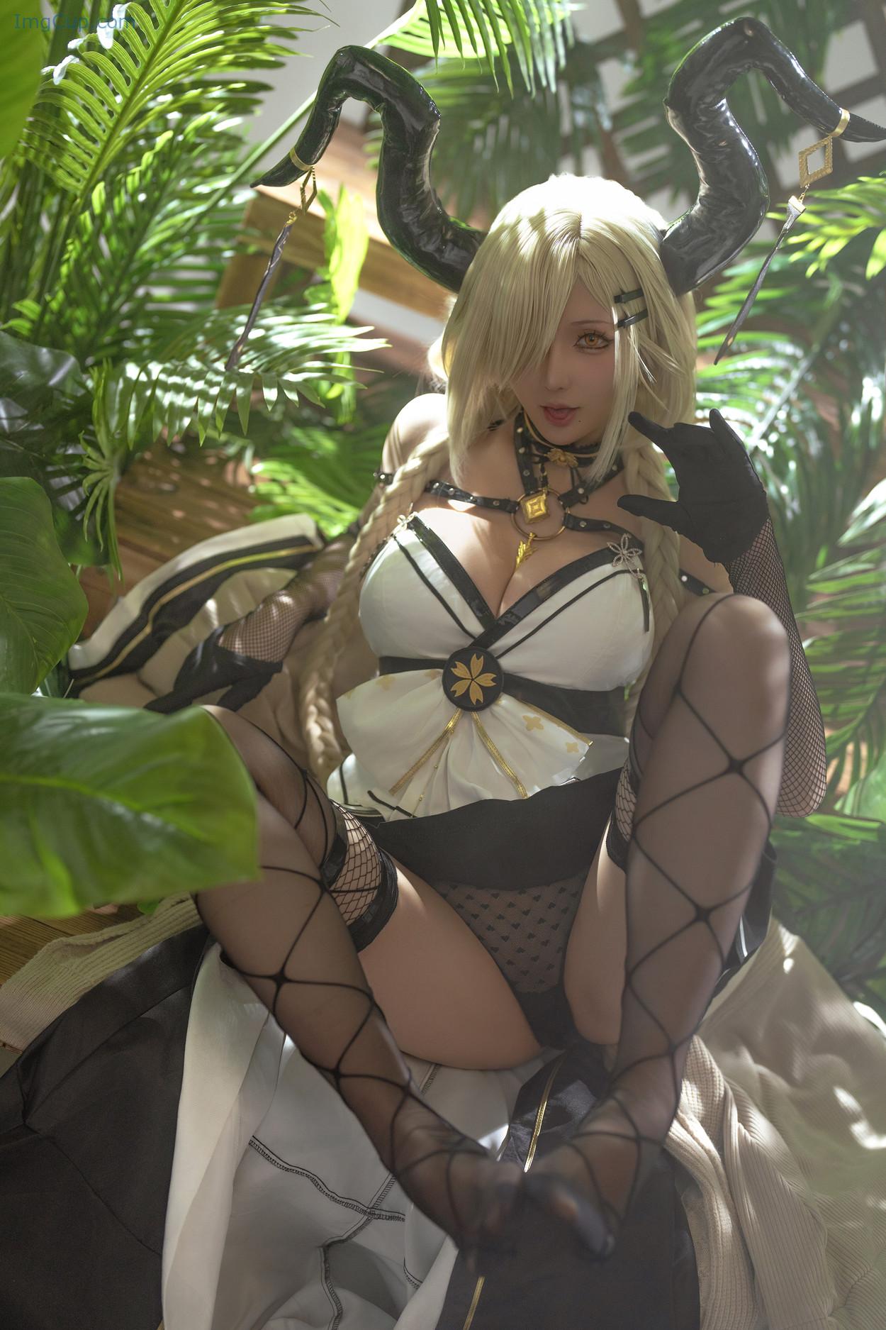 COS02C073_24.jpg COS02C073 24