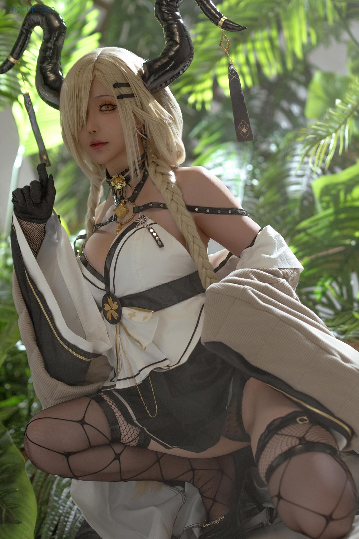 COS02C073_8.jpg COS02C073 8