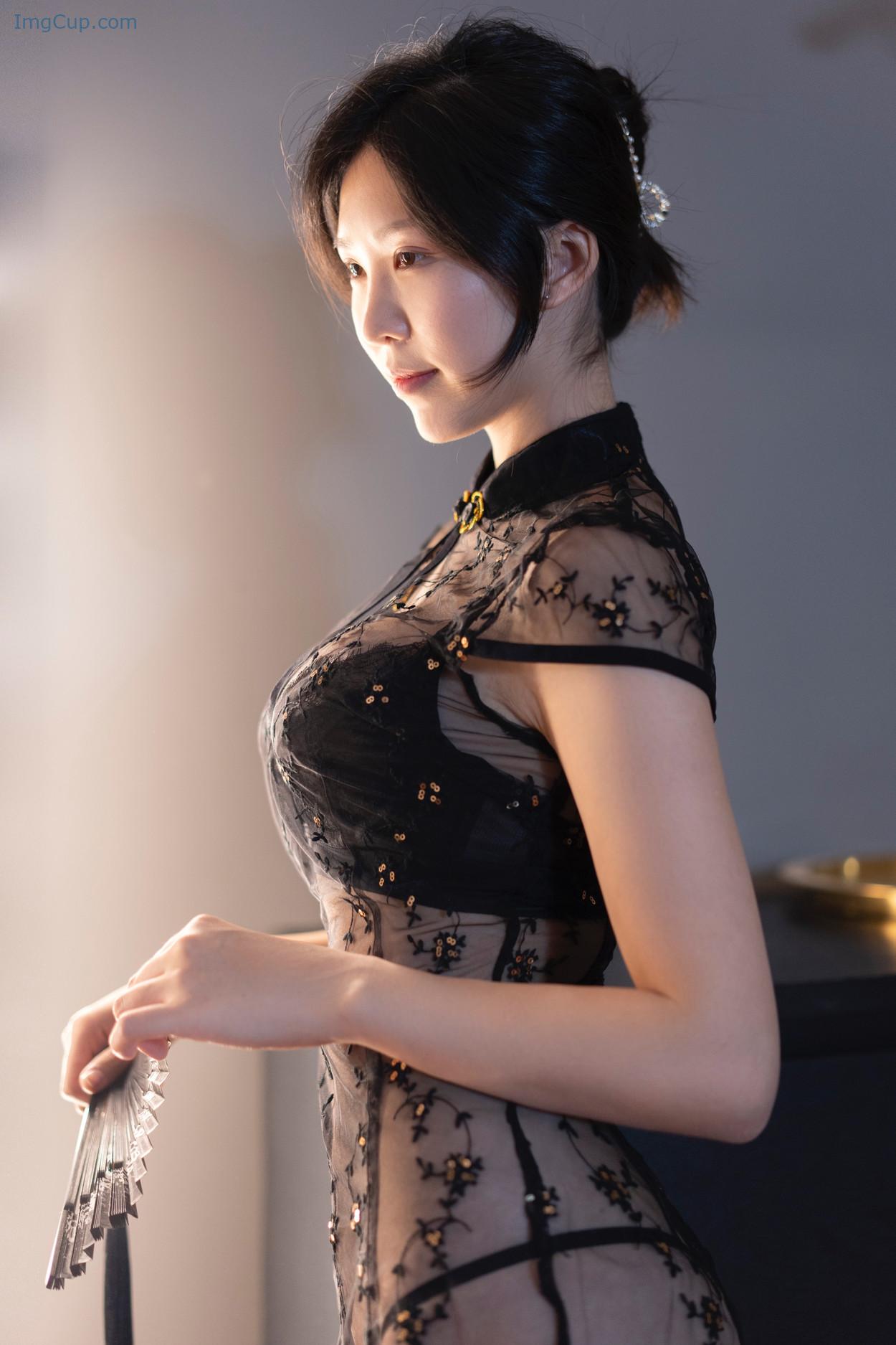 COS02C077_3.jpg COS02C077 3