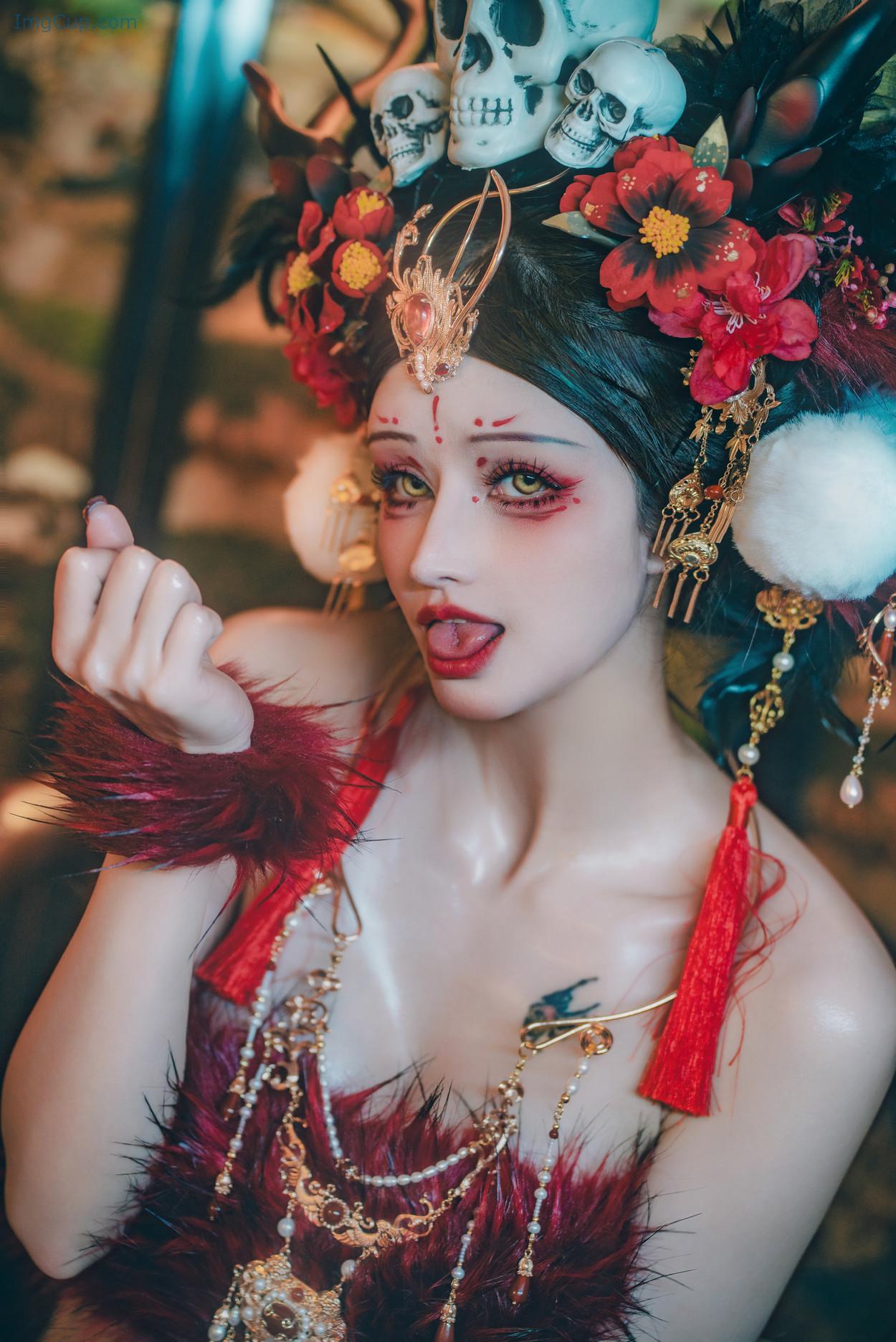 COS02C079_18.jpg COS02C079 18