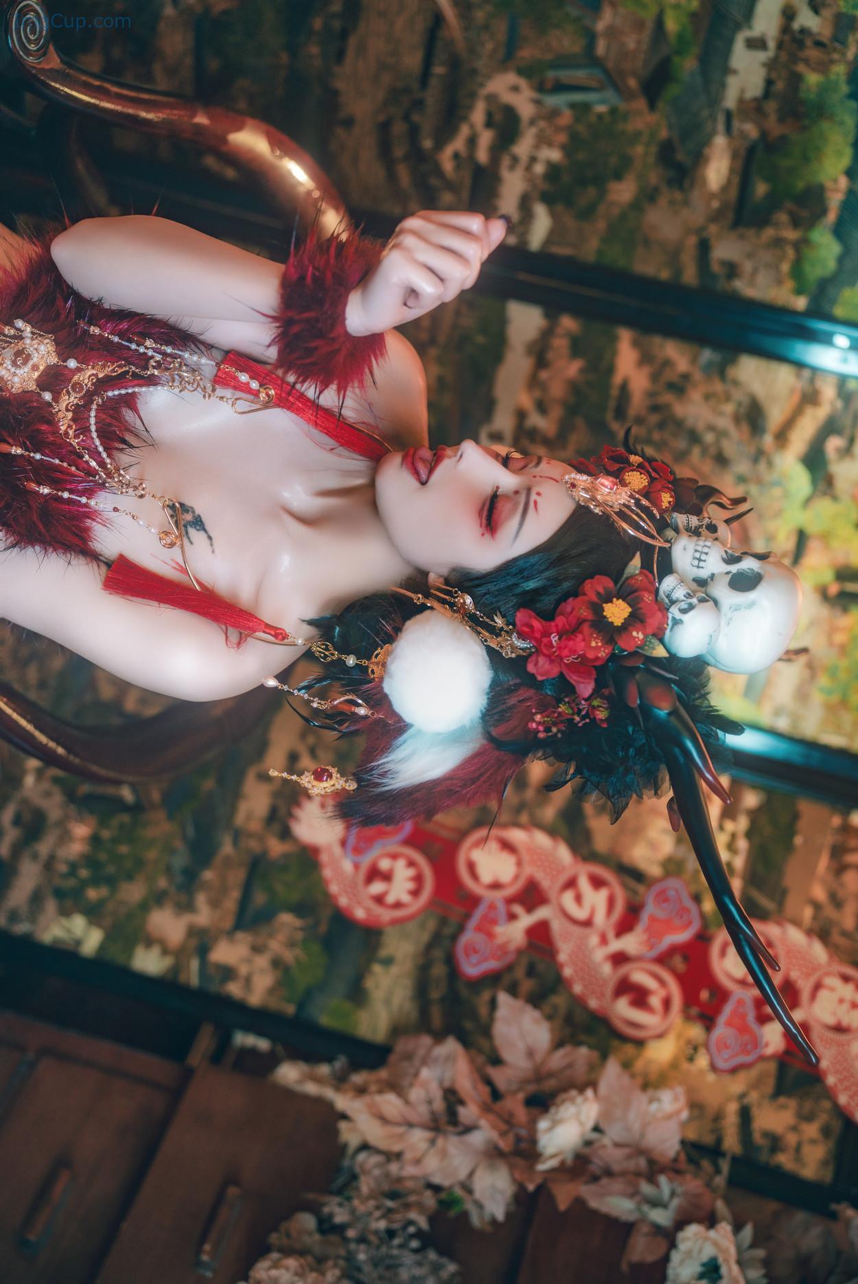 COS02C079_19.jpg COS02C079 19