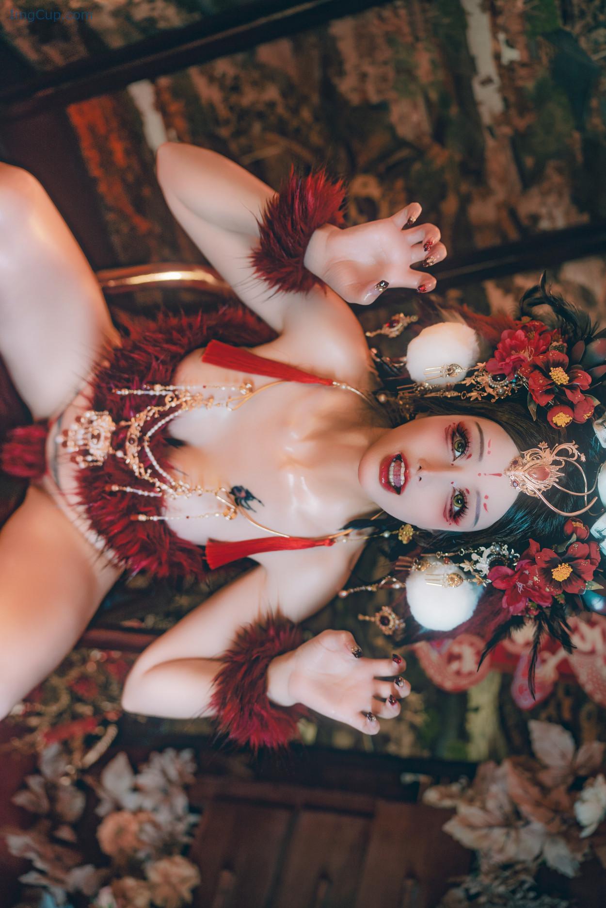 COS02C079_23.jpg COS02C079 23