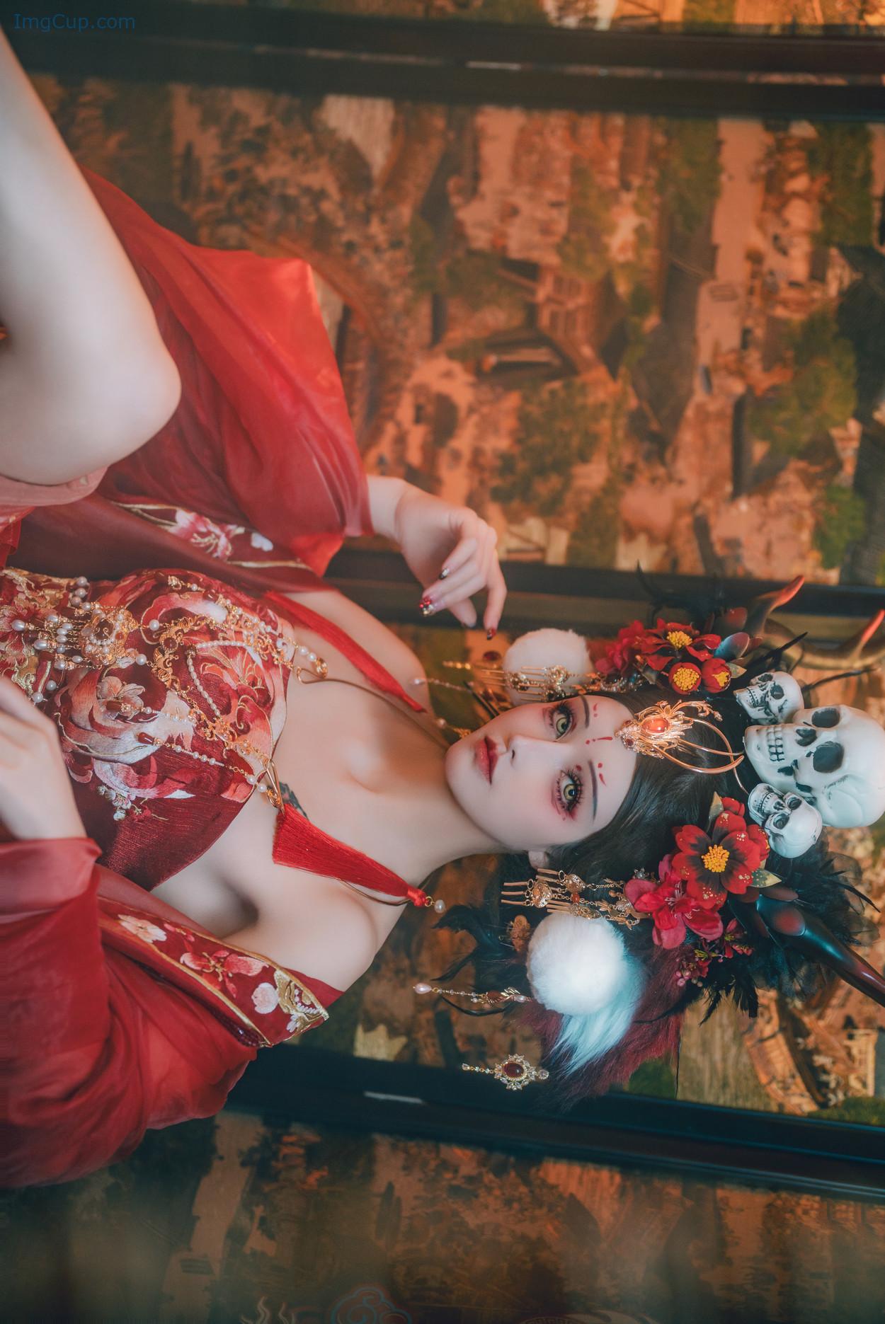 COS02C079_3.jpg COS02C079 3